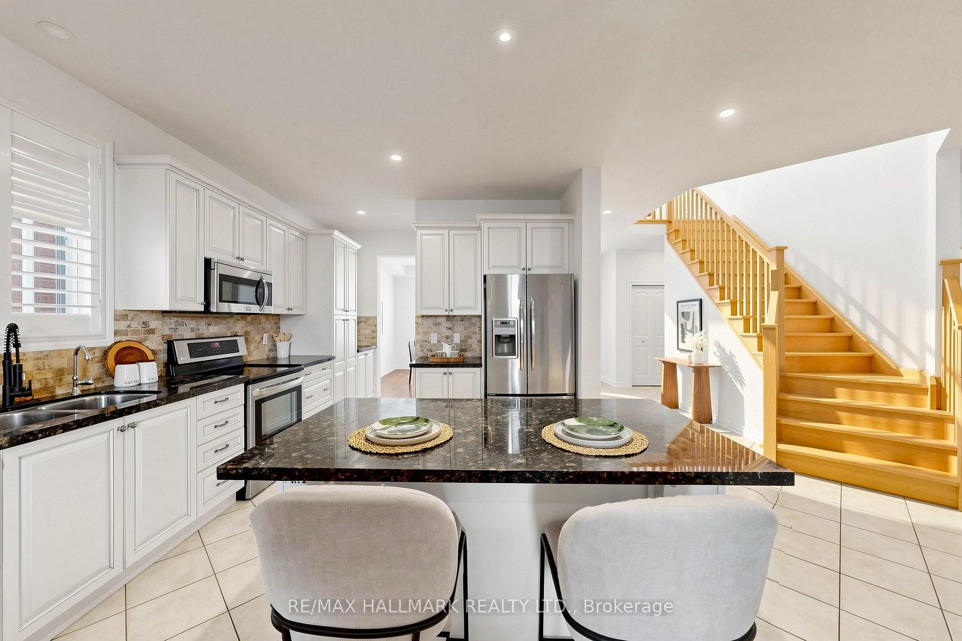 Photo 10 of 20 Tolton Drive, Guelph, Pineridge/Westminster Woods — HOMEH