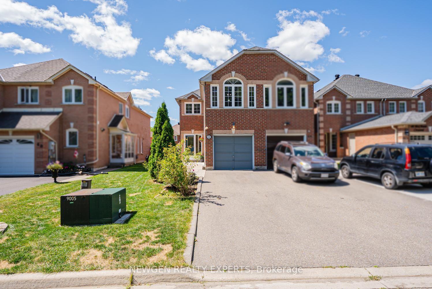 Photo 2 of 42 Mccleave Crescent, Brampton, Fletcher's West — HOMEH