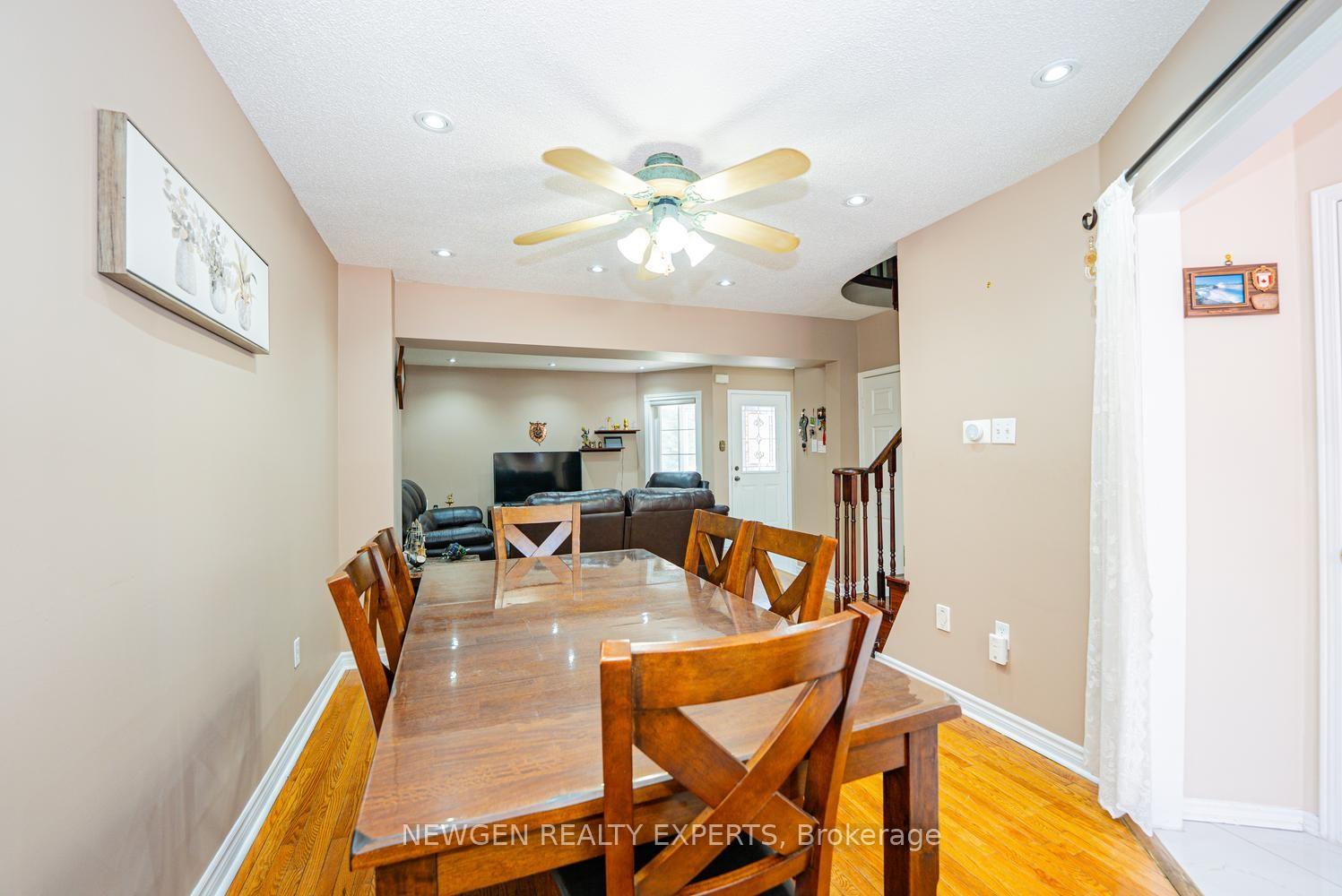 Photo 17 of 42 Mccleave Crescent, Brampton, Fletcher's West — HOMEH