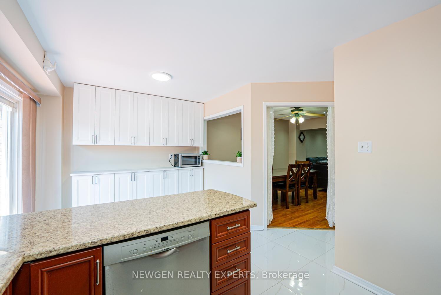 Photo 23 of 42 Mccleave Crescent, Brampton, Fletcher's West — HOMEH