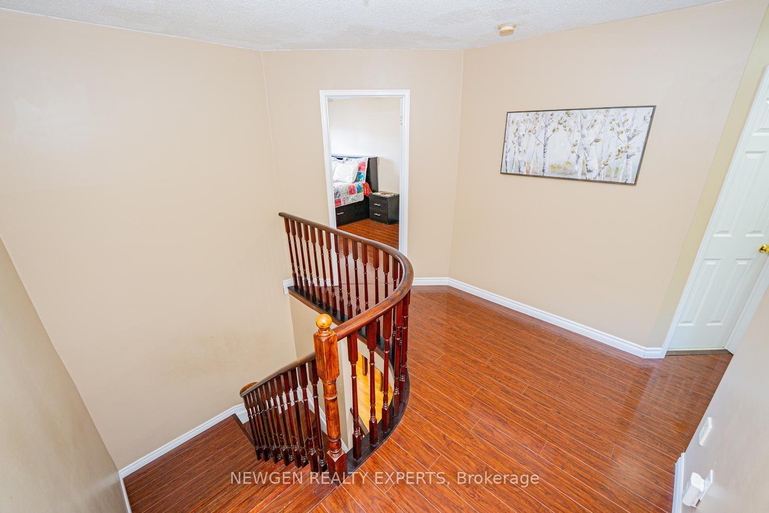Photo 26 of 42 Mccleave Crescent, Brampton, Fletcher's West — HOMEH
