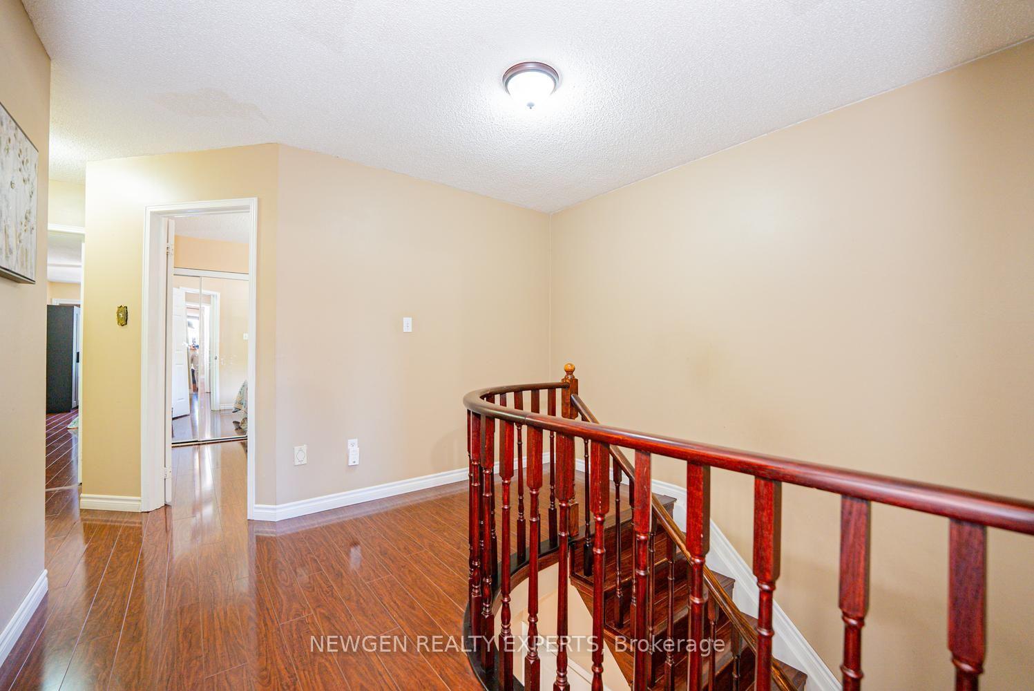Photo 27 of 42 Mccleave Crescent, Brampton, Fletcher's West — HOMEH