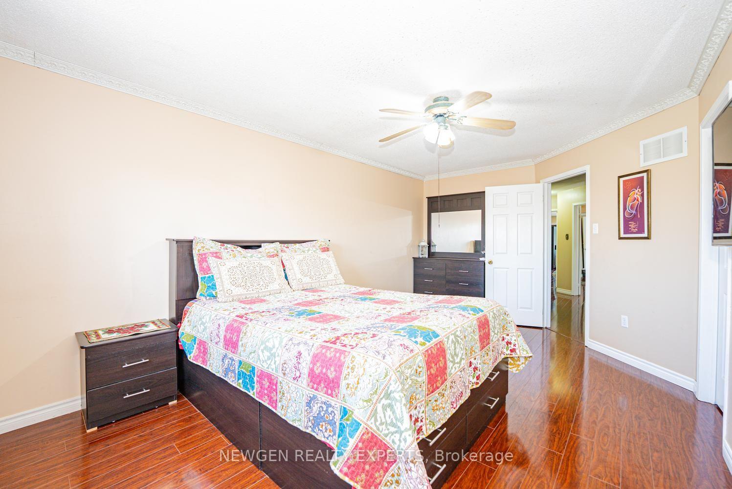 Photo 29 of 42 Mccleave Crescent, Brampton, Fletcher's West — HOMEH