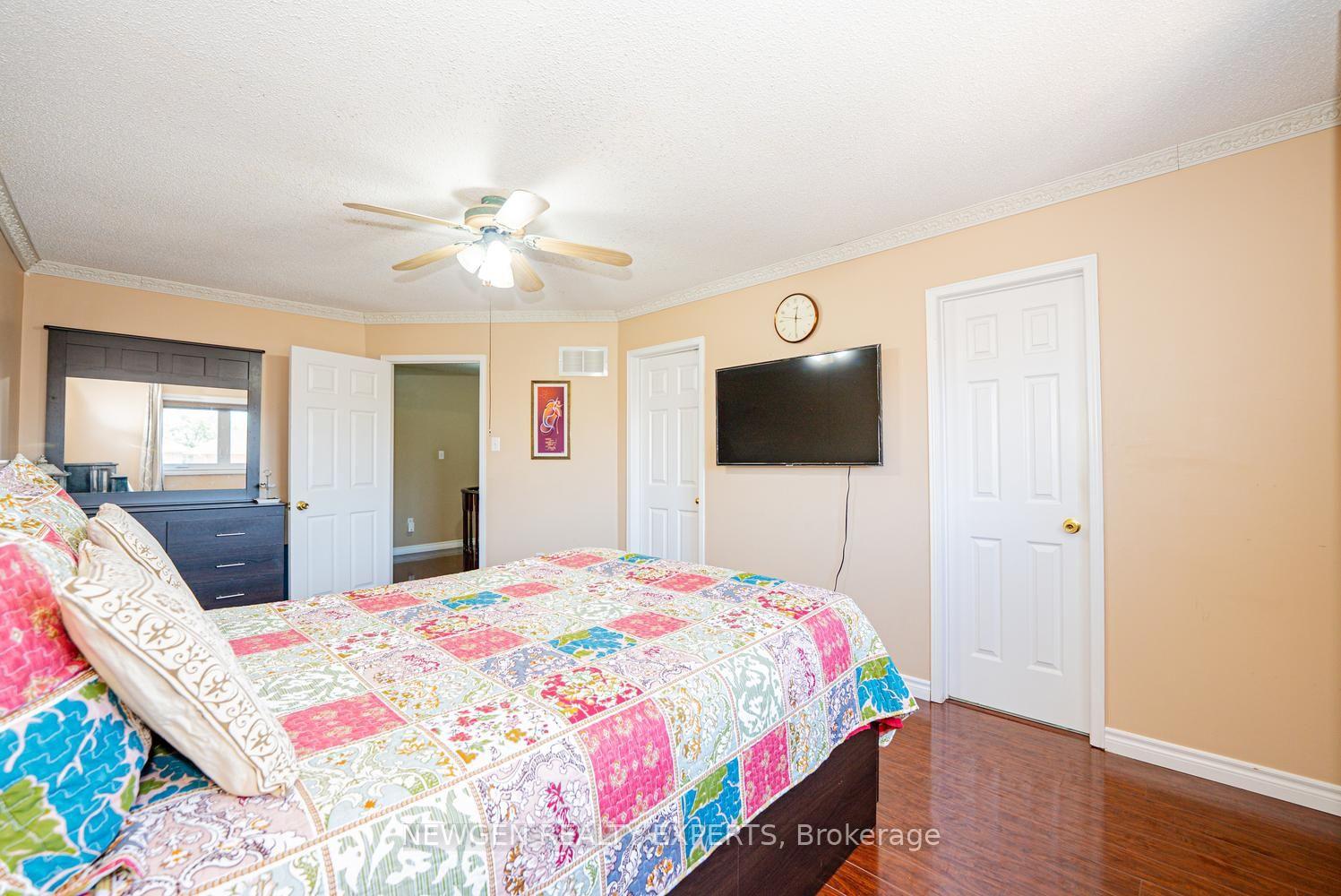Photo 30 of 42 Mccleave Crescent, Brampton, Fletcher's West — HOMEH