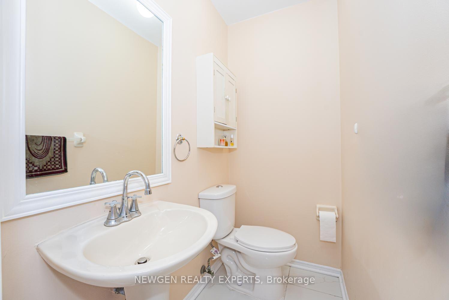 Photo 32 of 42 Mccleave Crescent, Brampton, Fletcher's West — HOMEH