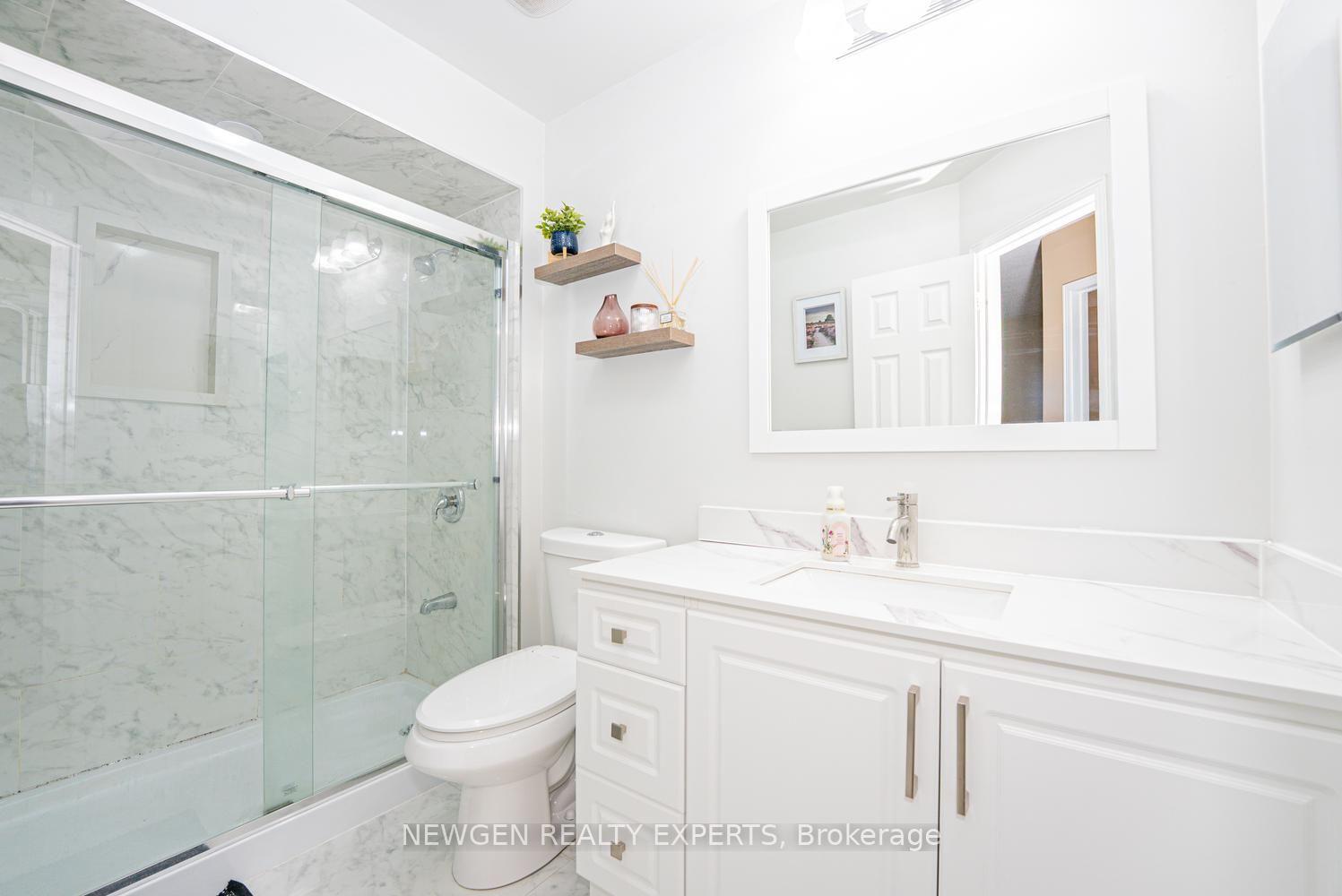Photo 38 of 42 Mccleave Crescent, Brampton, Fletcher's West — HOMEH