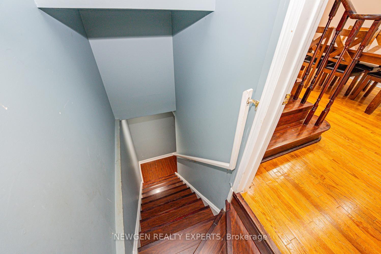 Photo 40 of 42 Mccleave Crescent, Brampton, Fletcher's West — HOMEH