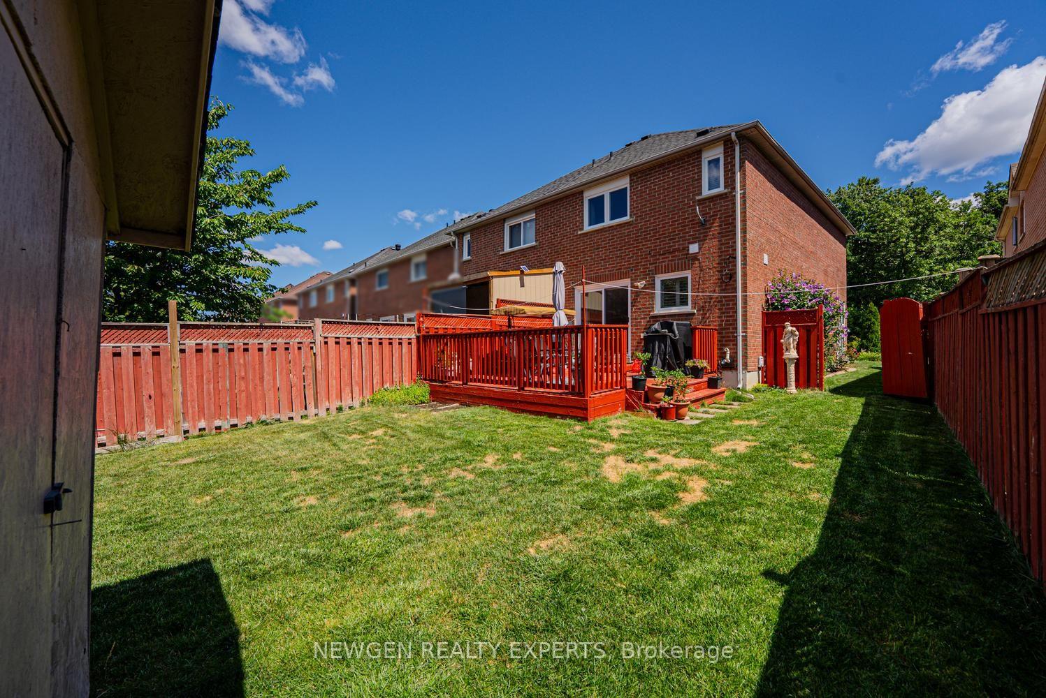 Photo 47 of 42 Mccleave Crescent, Brampton, Fletcher's West — HOMEH