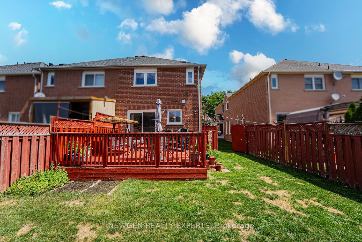 Photo 48 of 42 Mccleave Crescent, Brampton, Fletcher's West — HOMEH