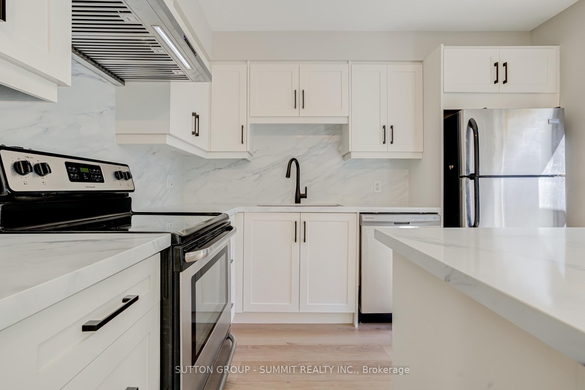 Photo 15 of 346 University Downs Crescent, Waterloo, Lexington — HOMEH