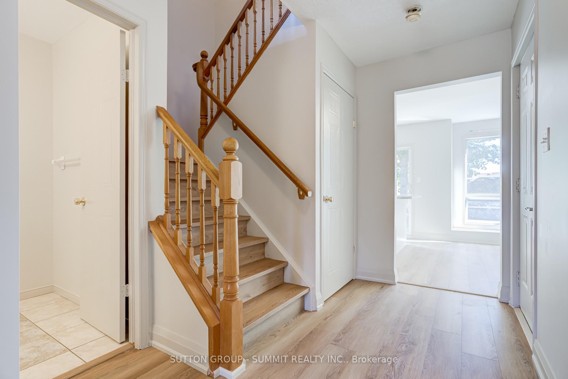 Photo 22 of 346 University Downs Crescent, Waterloo, Lexington — HOMEH