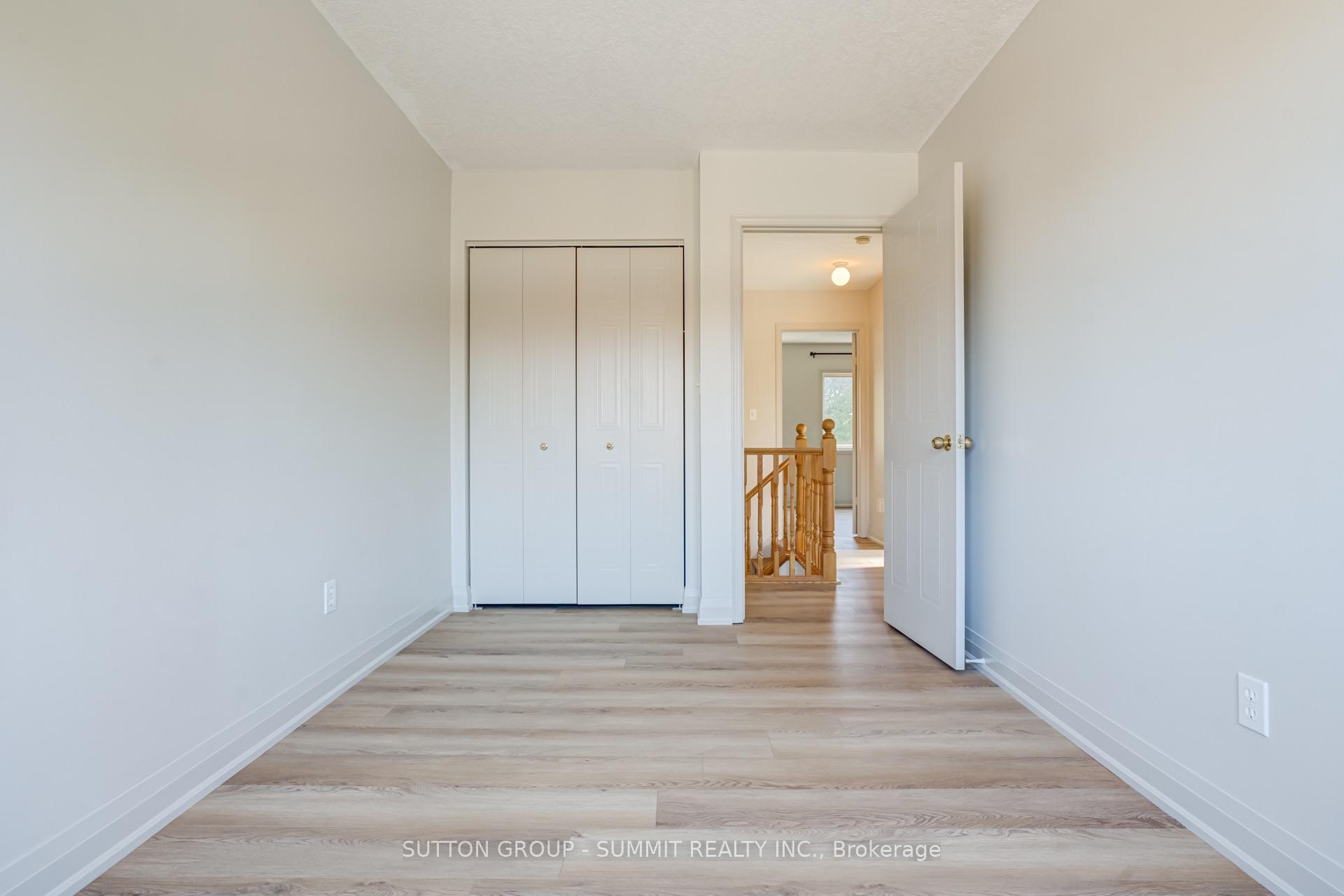 Photo 31 of 346 University Downs Crescent, Waterloo, Lexington — HOMEH