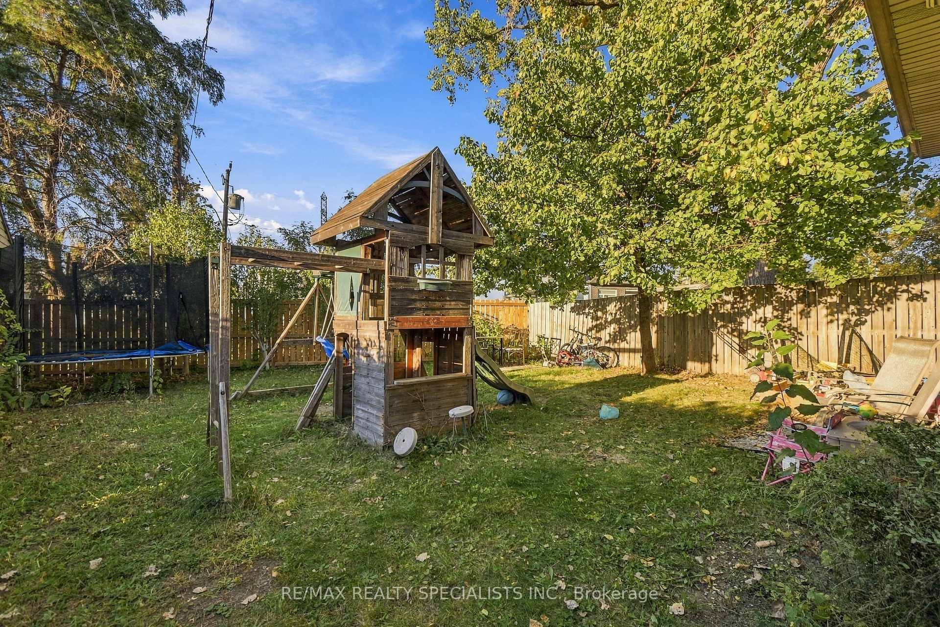 Photo 38 of 630 Brazil Avenue, Windsor — HOMEH