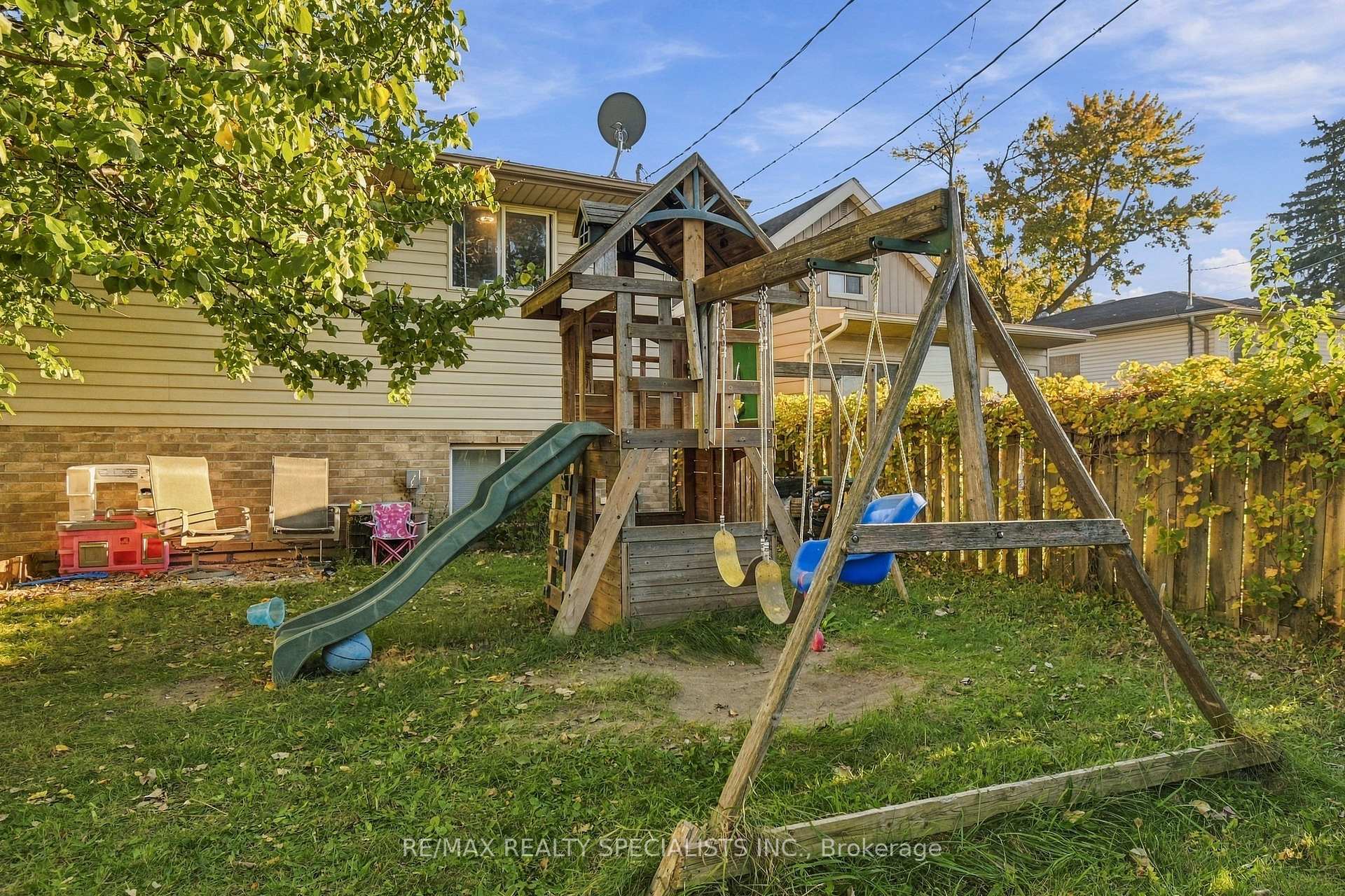 Photo 40 of 630 Brazil Avenue, Windsor — HOMEH