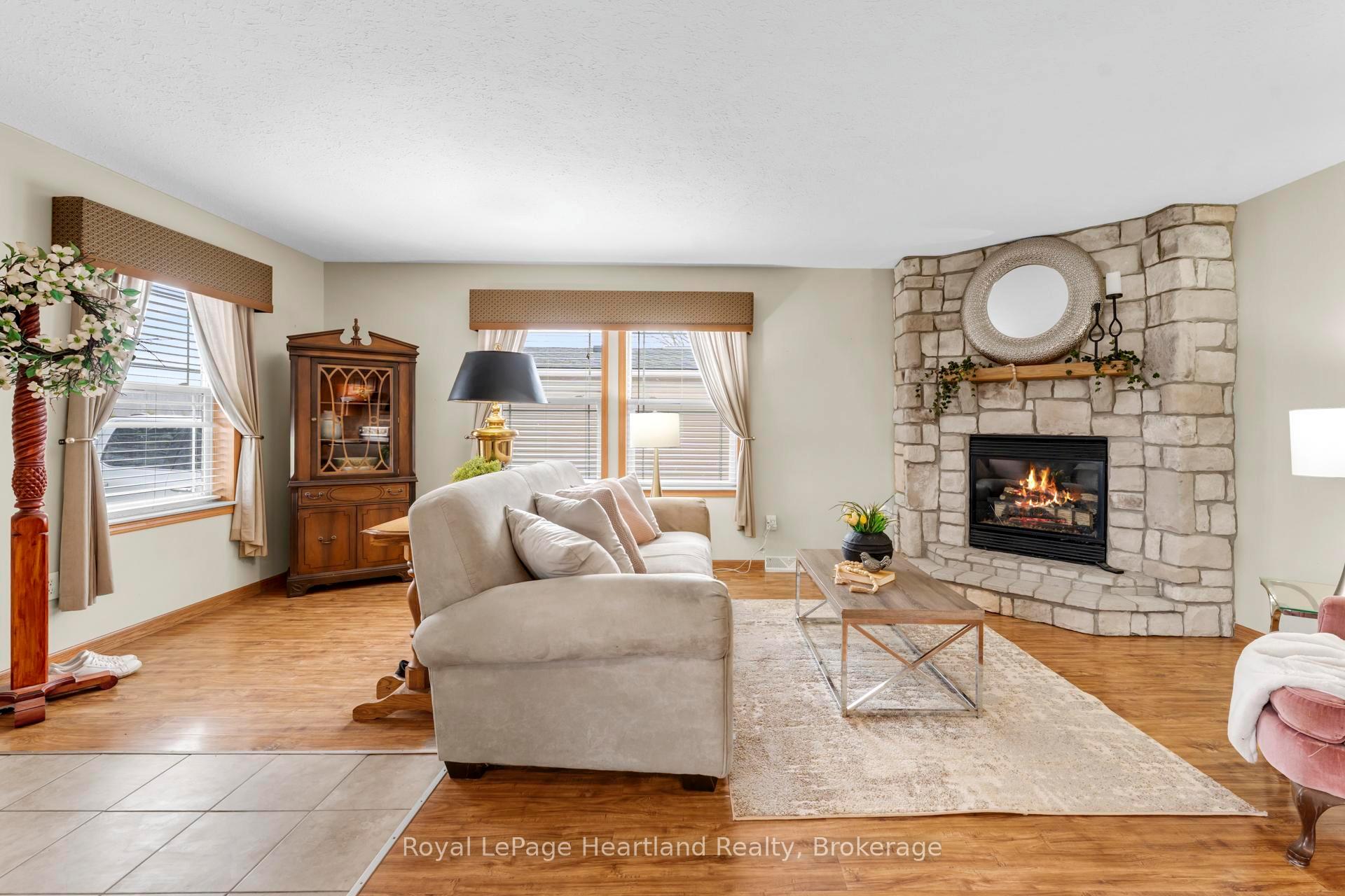 Photo 5 of 27 Cheyenne Lane, Ashfield-Colborne-Wawanosh, Colborne — HOMEH