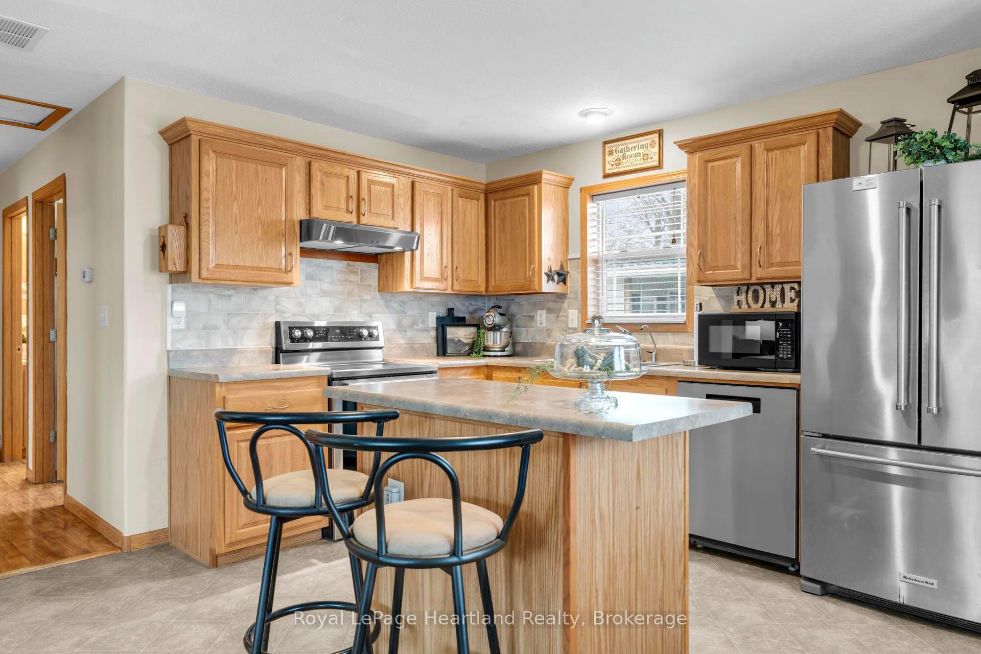 Photo 8 of 27 Cheyenne Lane, Ashfield-Colborne-Wawanosh, Colborne — HOMEH