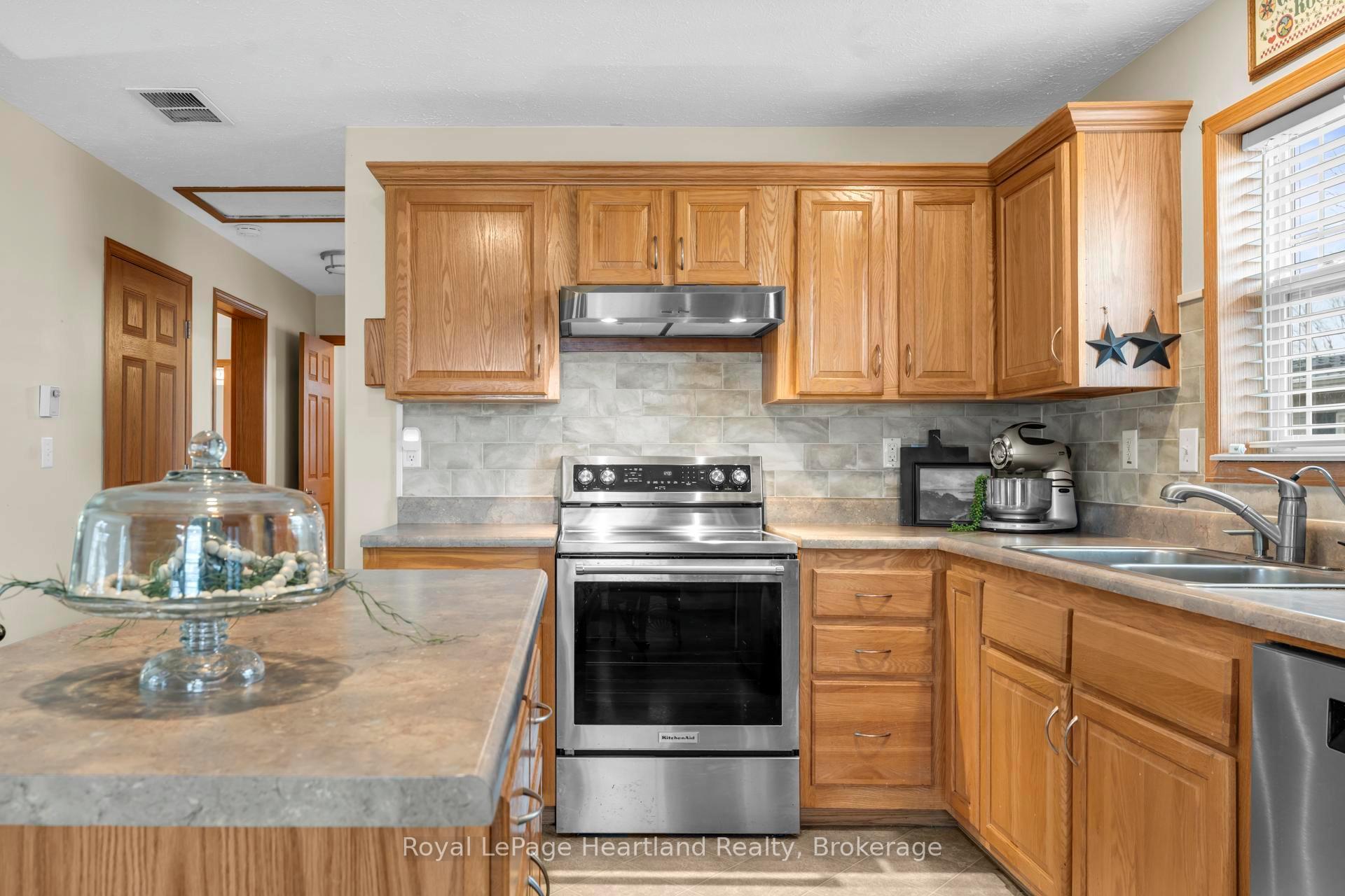 Photo 9 of 27 Cheyenne Lane, Ashfield-Colborne-Wawanosh, Colborne — HOMEH