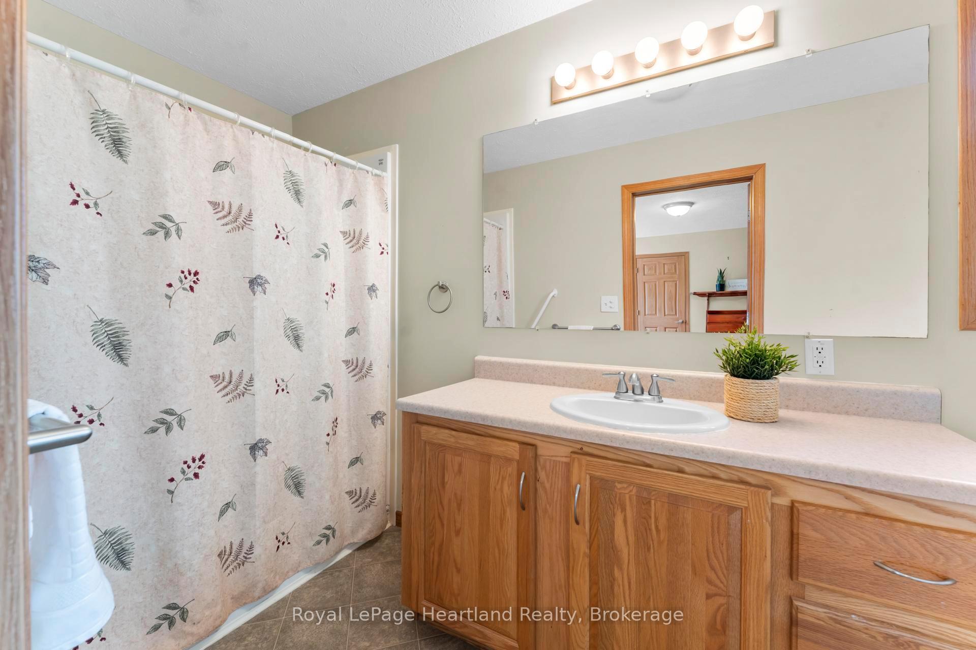 Photo 20 of 27 Cheyenne Lane, Ashfield-Colborne-Wawanosh, Colborne — HOMEH