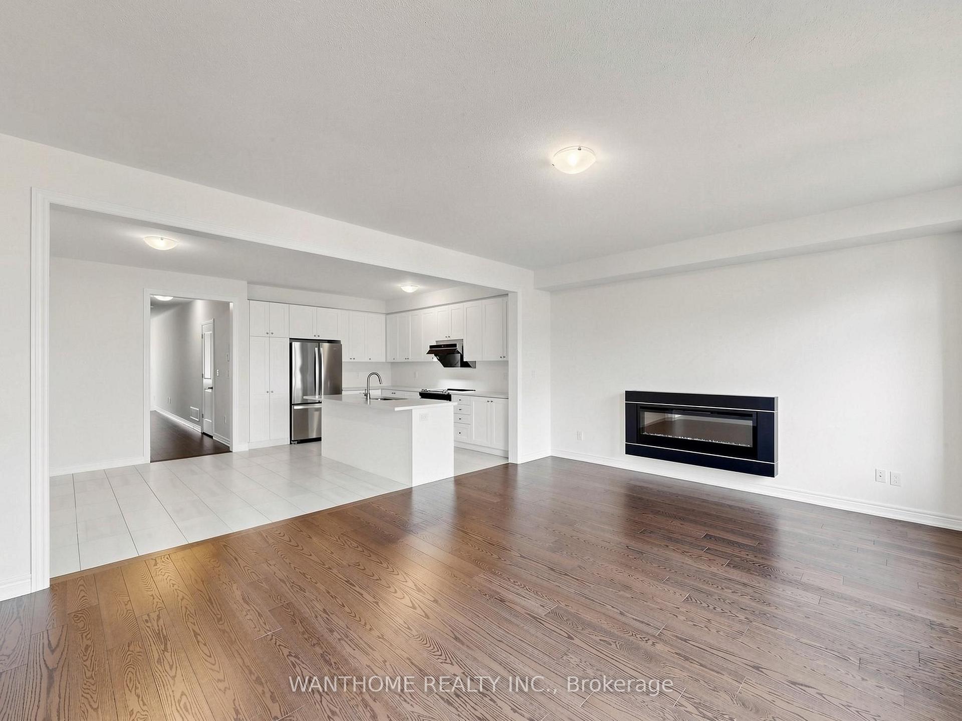 Photo 9 of 86 Prunella Crescent, East Gwillimbury, Holland Landing — HOMEH