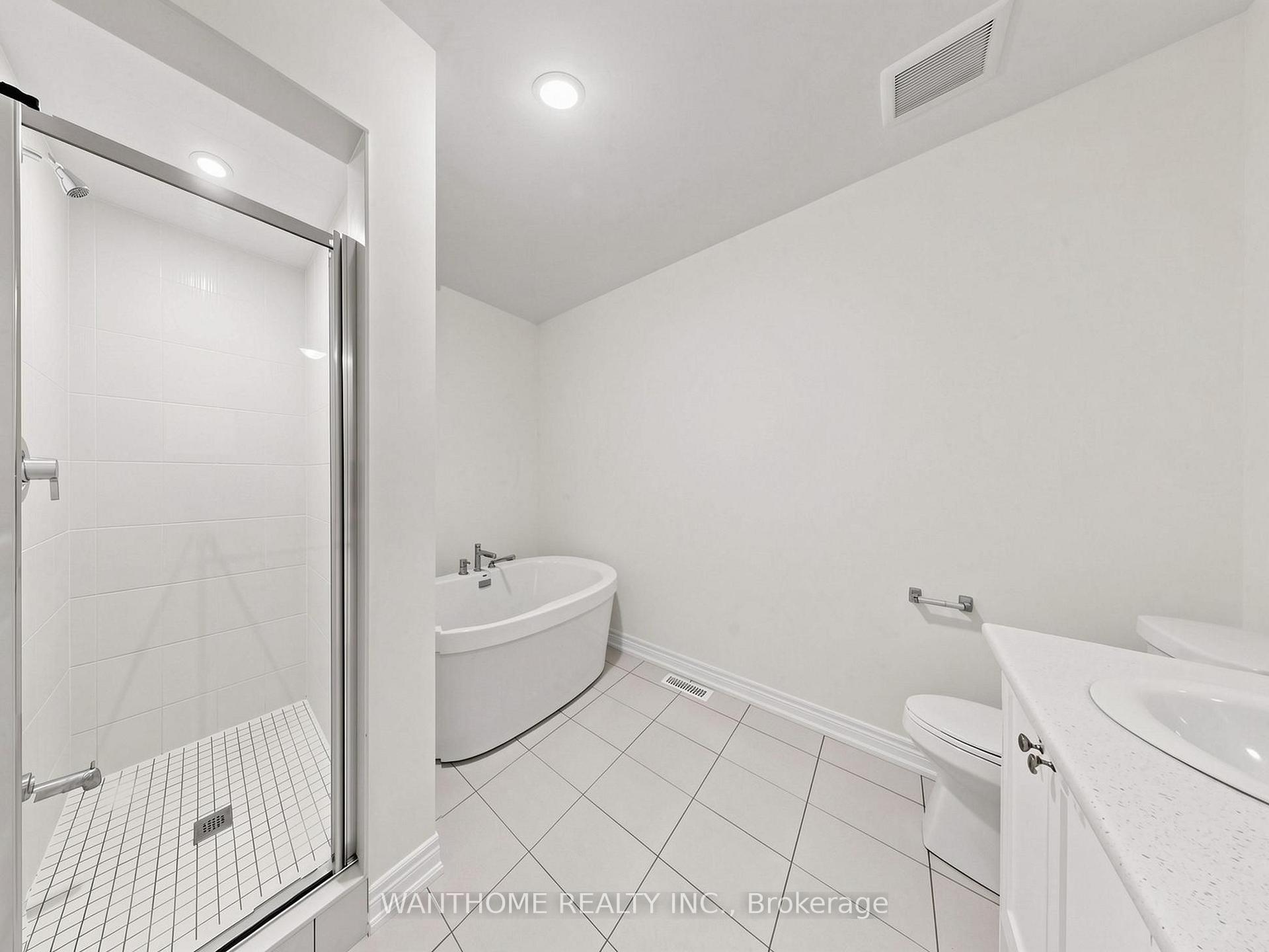 Photo 24 of 86 Prunella Crescent, East Gwillimbury, Holland Landing — HOMEH