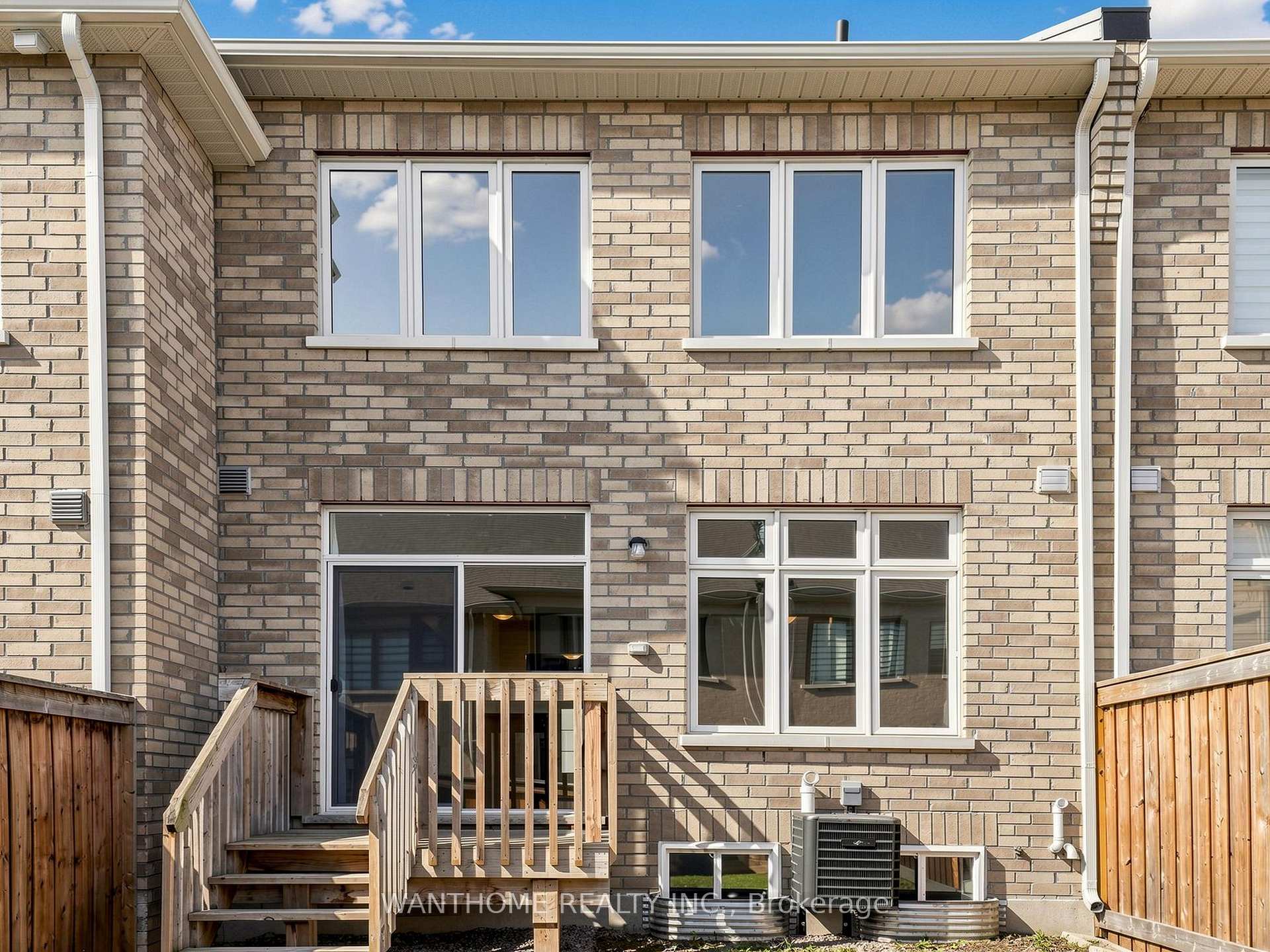 Photo 40 of 86 Prunella Crescent, East Gwillimbury, Holland Landing — HOMEH