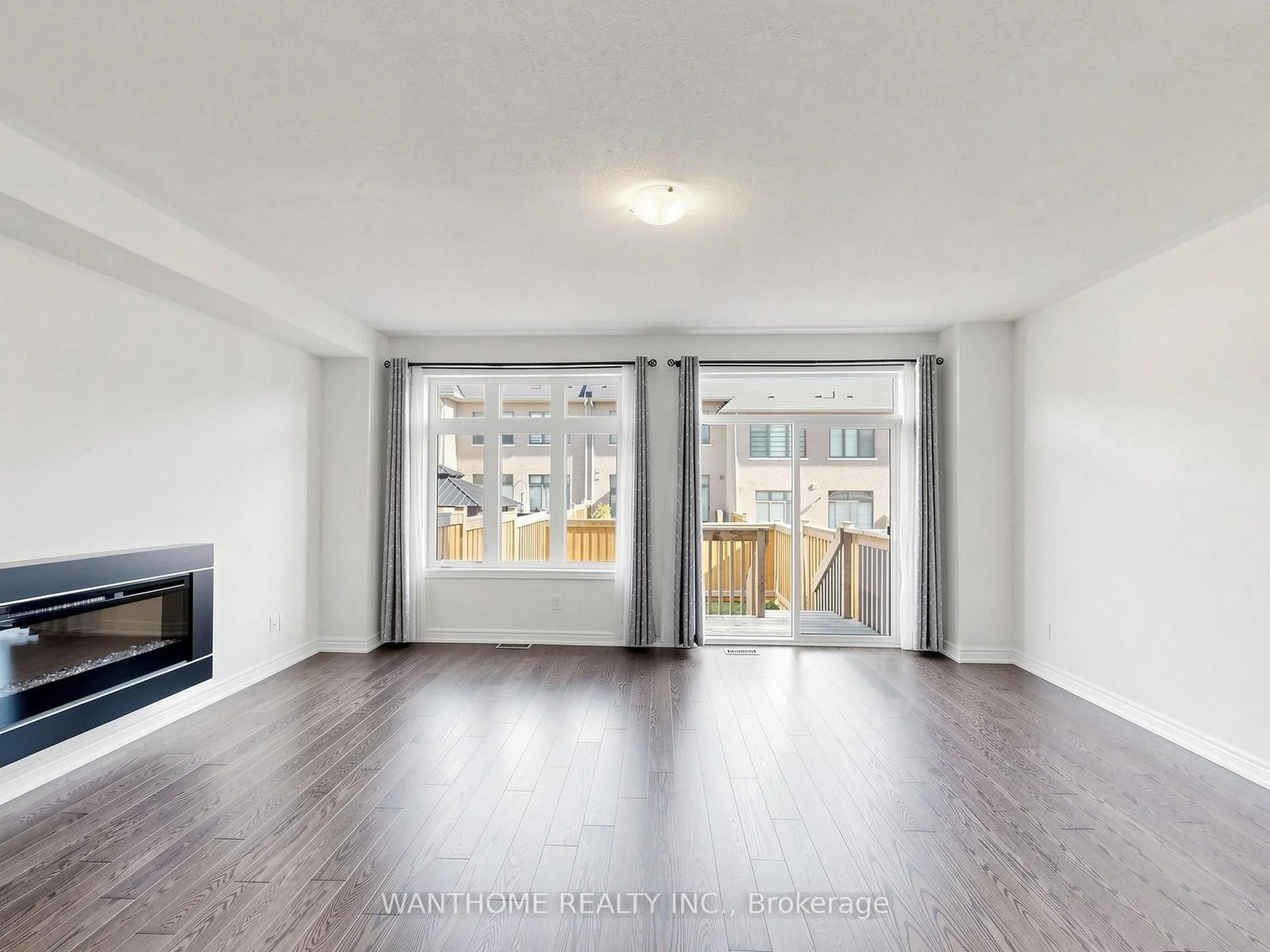 Photo 6 of 86 Prunella Crescent, East Gwillimbury, Holland Landing — HOMEH