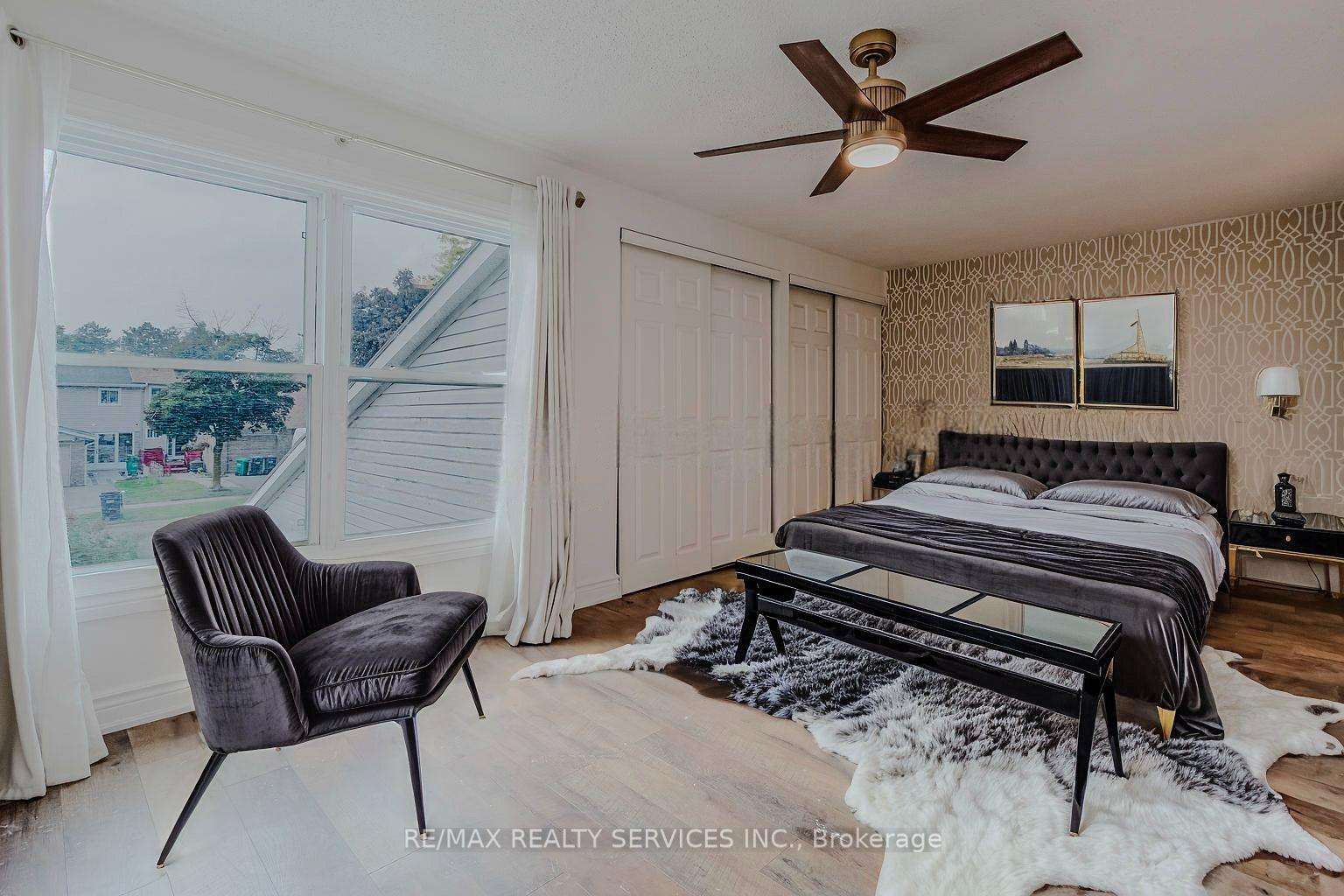 Photo 11 of 75 Royal Salisbury Way, Brampton, Madoc — HOMEH