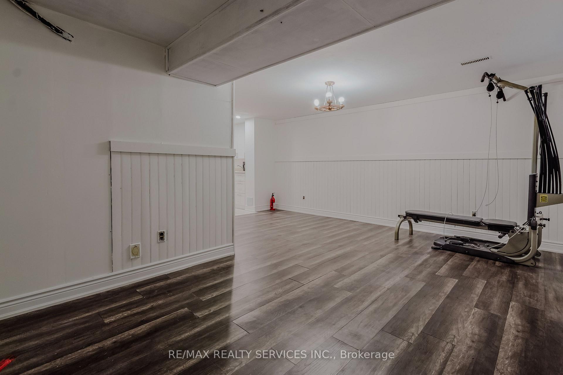 Photo 18 of 75 Royal Salisbury Way, Brampton, Madoc — HOMEH