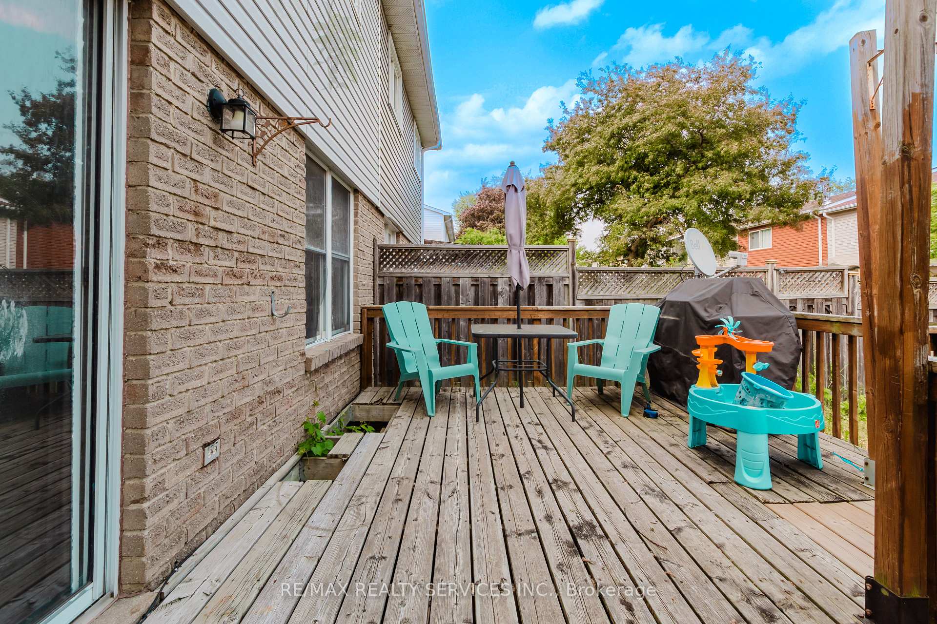 Photo 20 of 75 Royal Salisbury Way, Brampton, Madoc — HOMEH