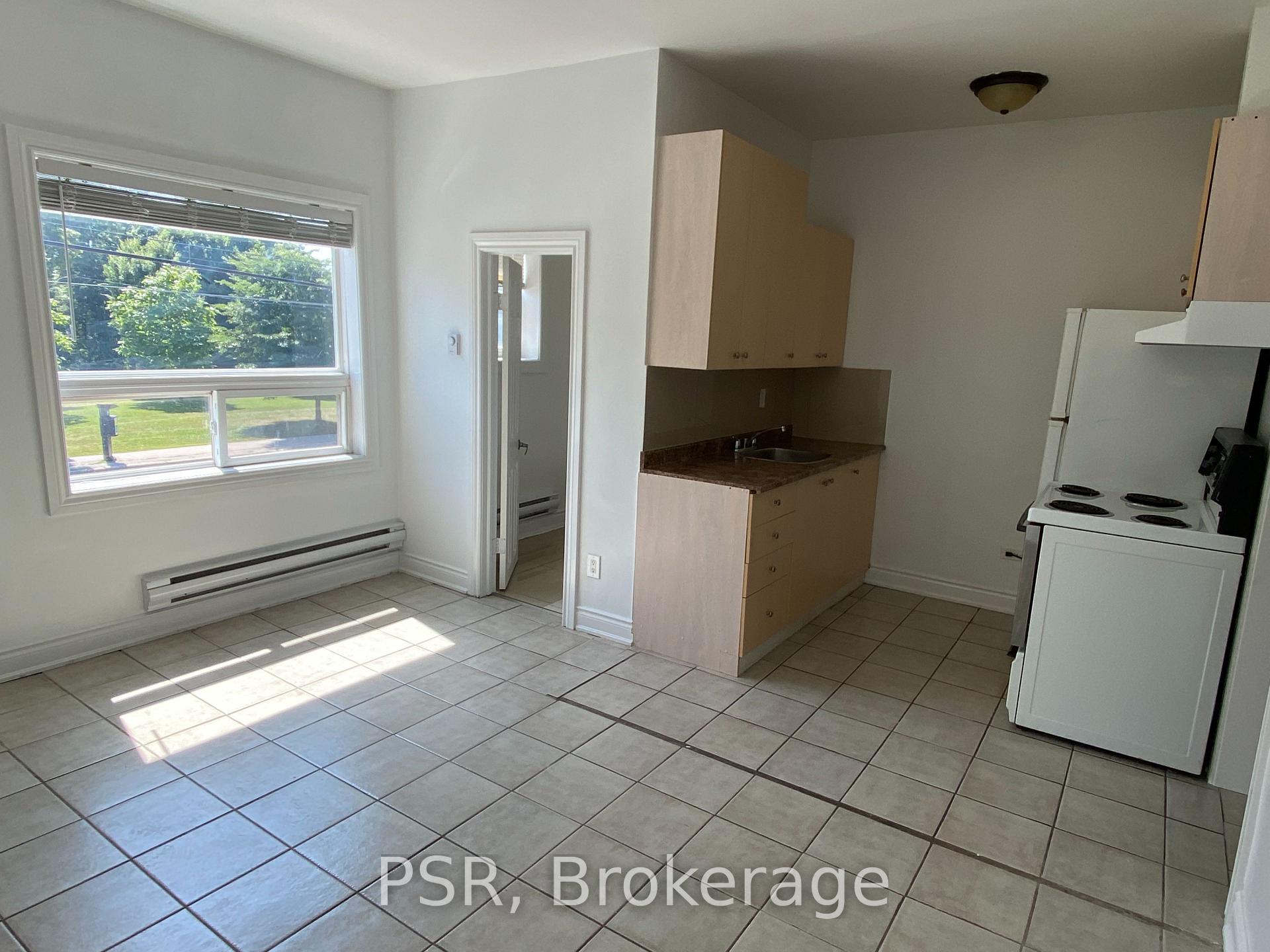 Photo of Unit 2, 3110 Lake Shore Boulevard W