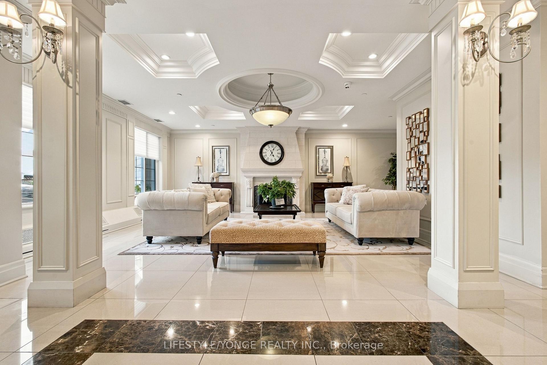 Photo 3 of Unit 231, 2300 Upper Middle Road W, Oakville, Glen Abbey — HOMEH
