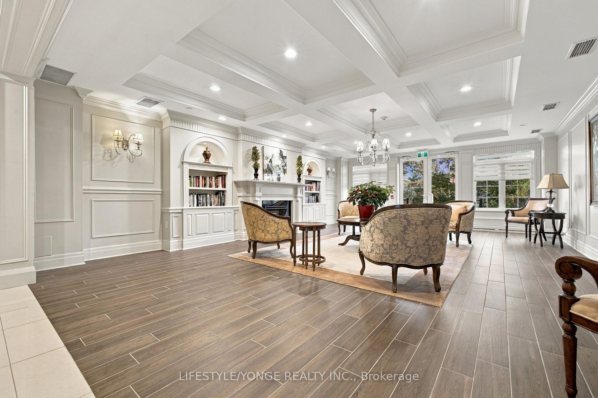 Photo 4 of Unit 231, 2300 Upper Middle Road W, Oakville, Glen Abbey — HOMEH
