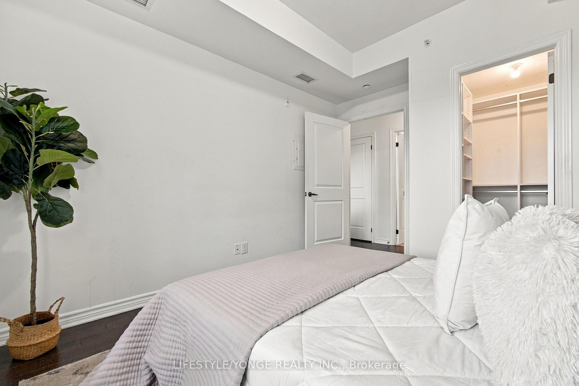Photo 16 of Unit 231, 2300 Upper Middle Road W, Oakville, Glen Abbey — HOMEH