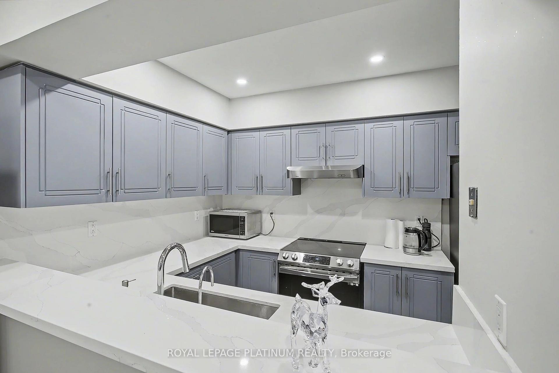 Photo 2 of Unit 297, 60 Barondale Drive, Mississauga, Hurontario — HOMEH