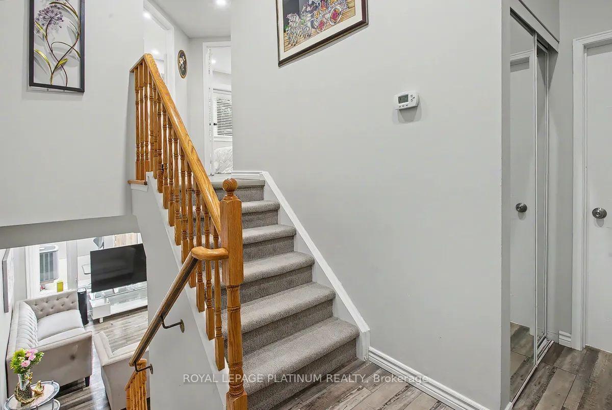 Photo 15 of Unit 297, 60 Barondale Drive, Mississauga, Hurontario — HOMEH