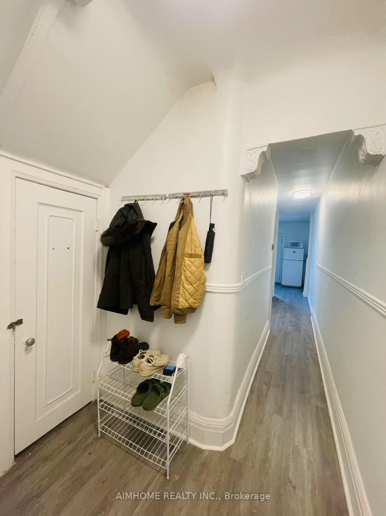 Photo 3 of 625 Bathurst Street, Toronto, University — HOMEH