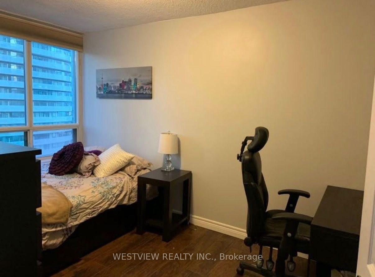 Photo 8 of Unit 2009, 30 Grand Trunk Crescent, Toronto, Waterfront Communities — HOMEH