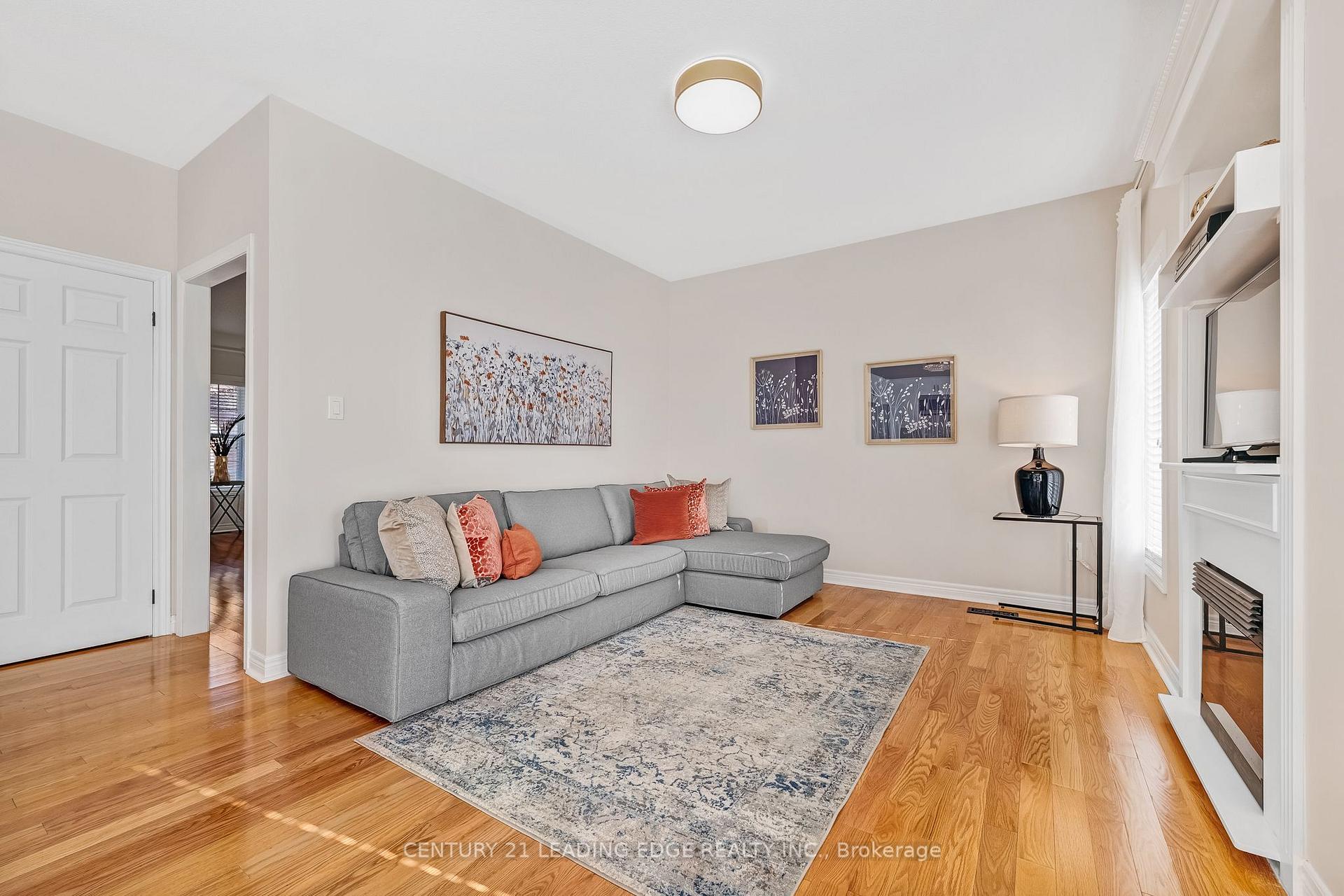 Photo 8 of 63 Billingham Heights, Aurora, Bayview Wellington — HOMEH