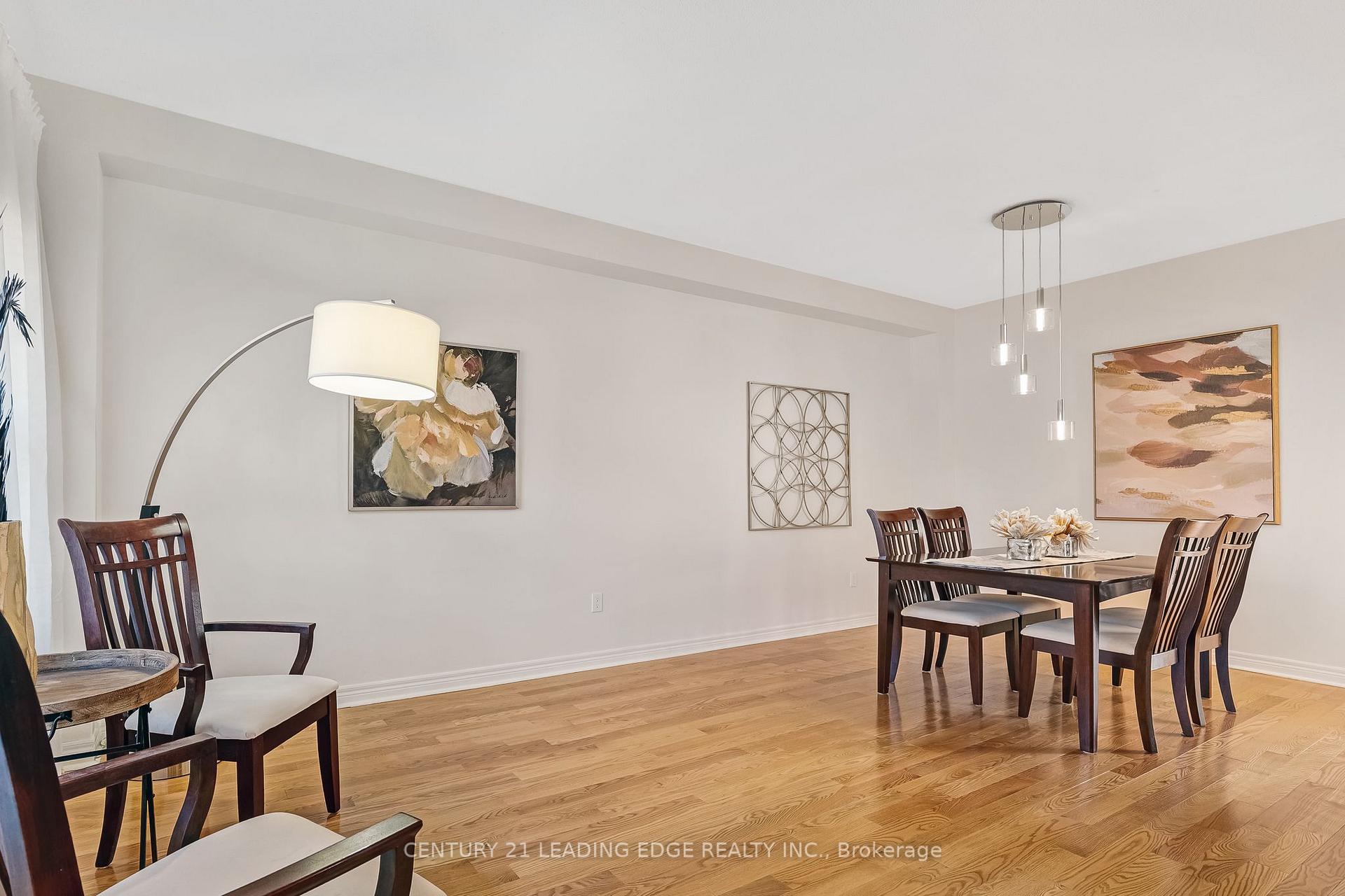 Photo 11 of 63 Billingham Heights, Aurora, Bayview Wellington — HOMEH