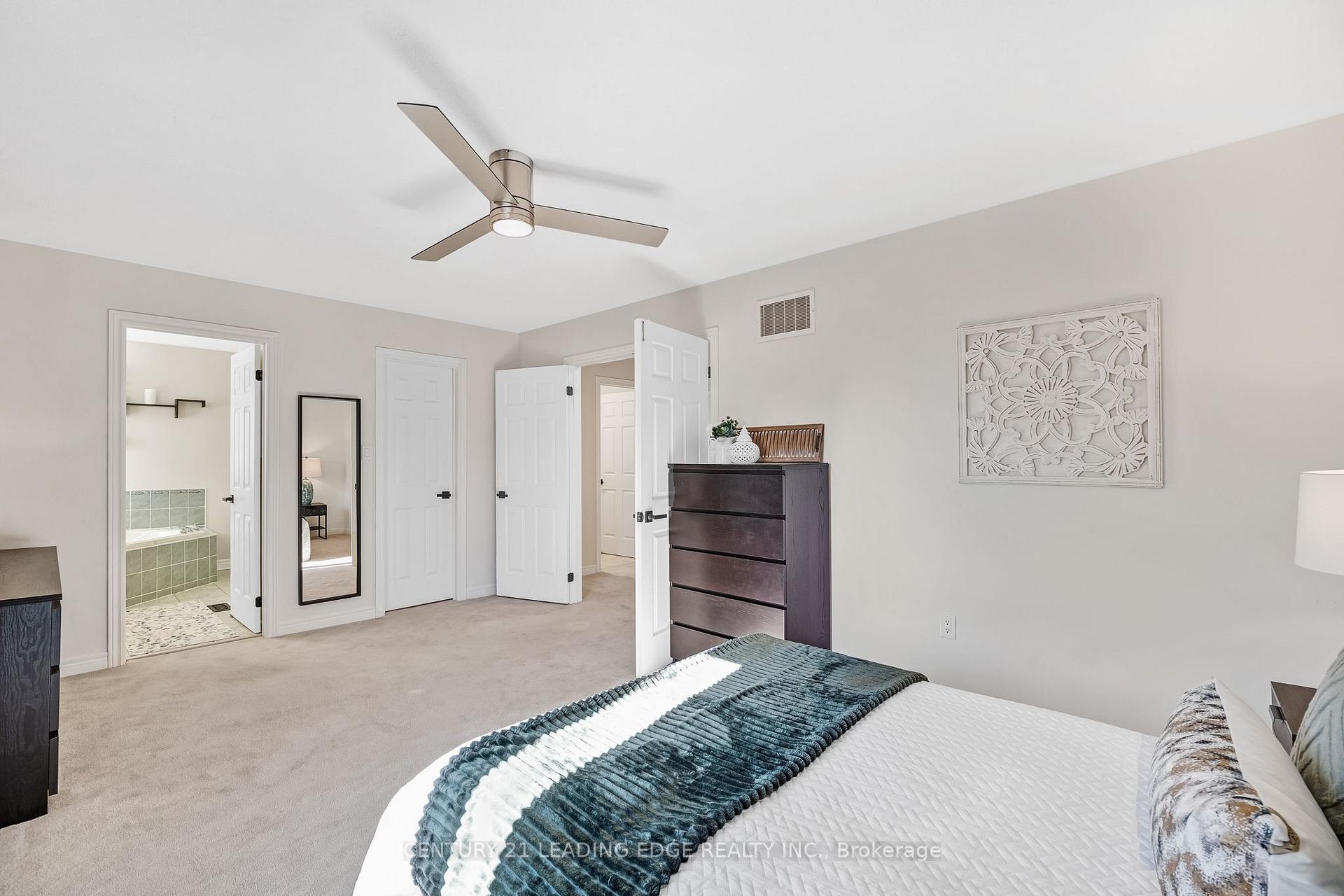Photo 16 of 63 Billingham Heights, Aurora, Bayview Wellington — HOMEH