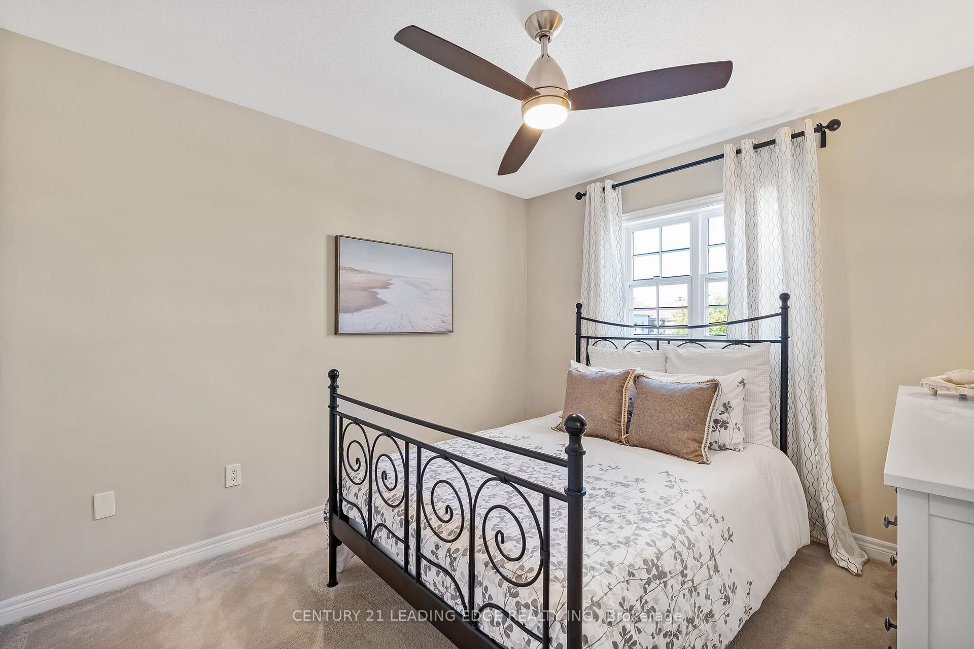 Photo 17 of 63 Billingham Heights, Aurora, Bayview Wellington — HOMEH