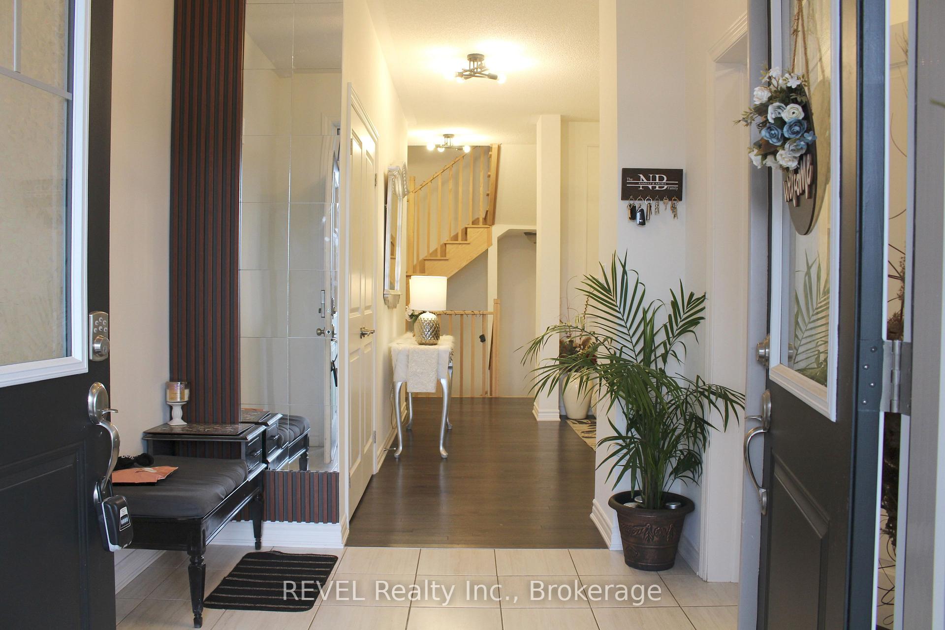 Photo 4 of 58 Oriole Crescent, Port Colborne, Main Street — HOMEH