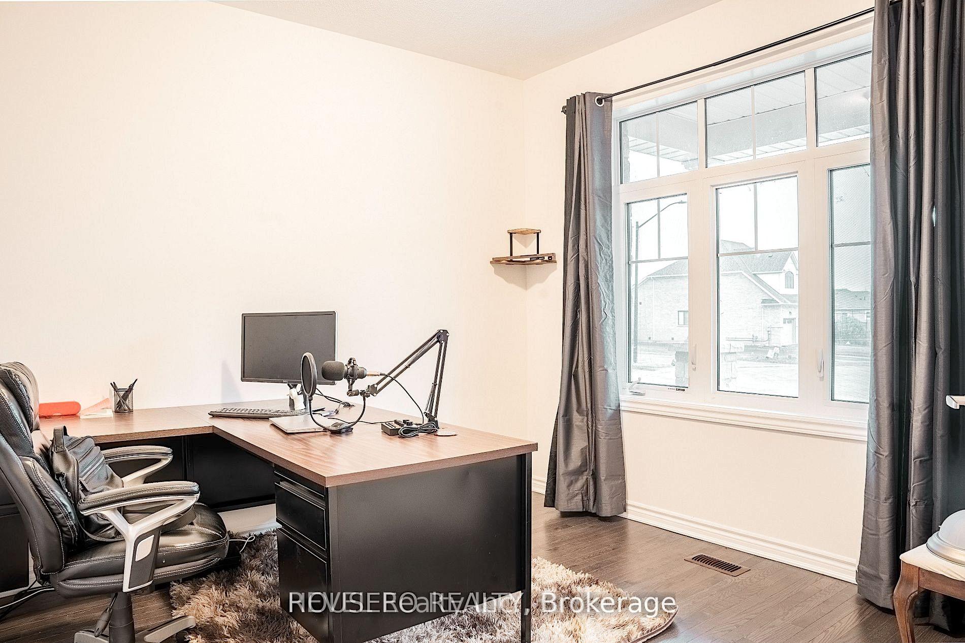 Photo 14 of 58 Oriole Crescent, Port Colborne, Main Street — HOMEH