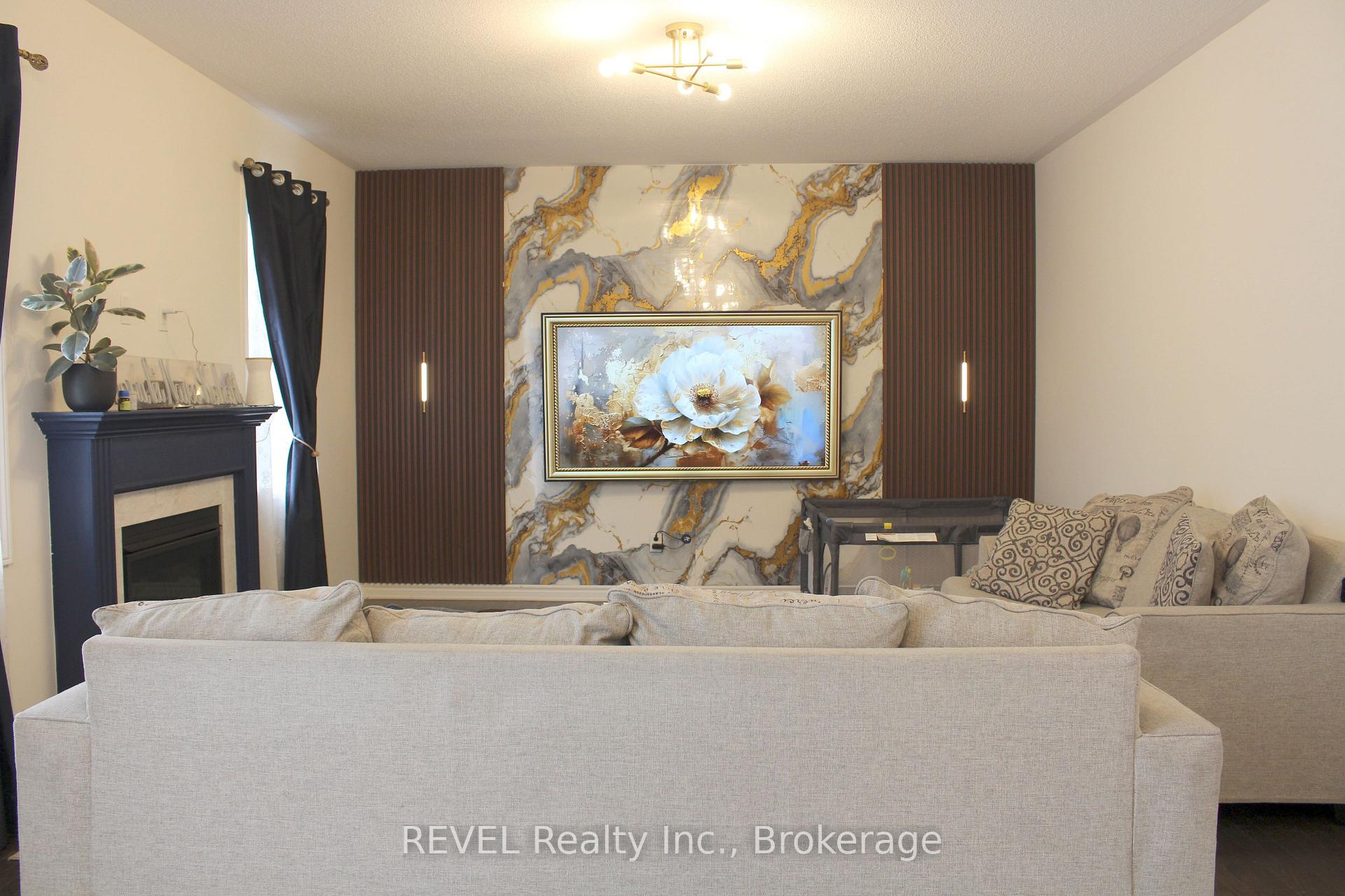 Photo 15 of 58 Oriole Crescent, Port Colborne, Main Street — HOMEH