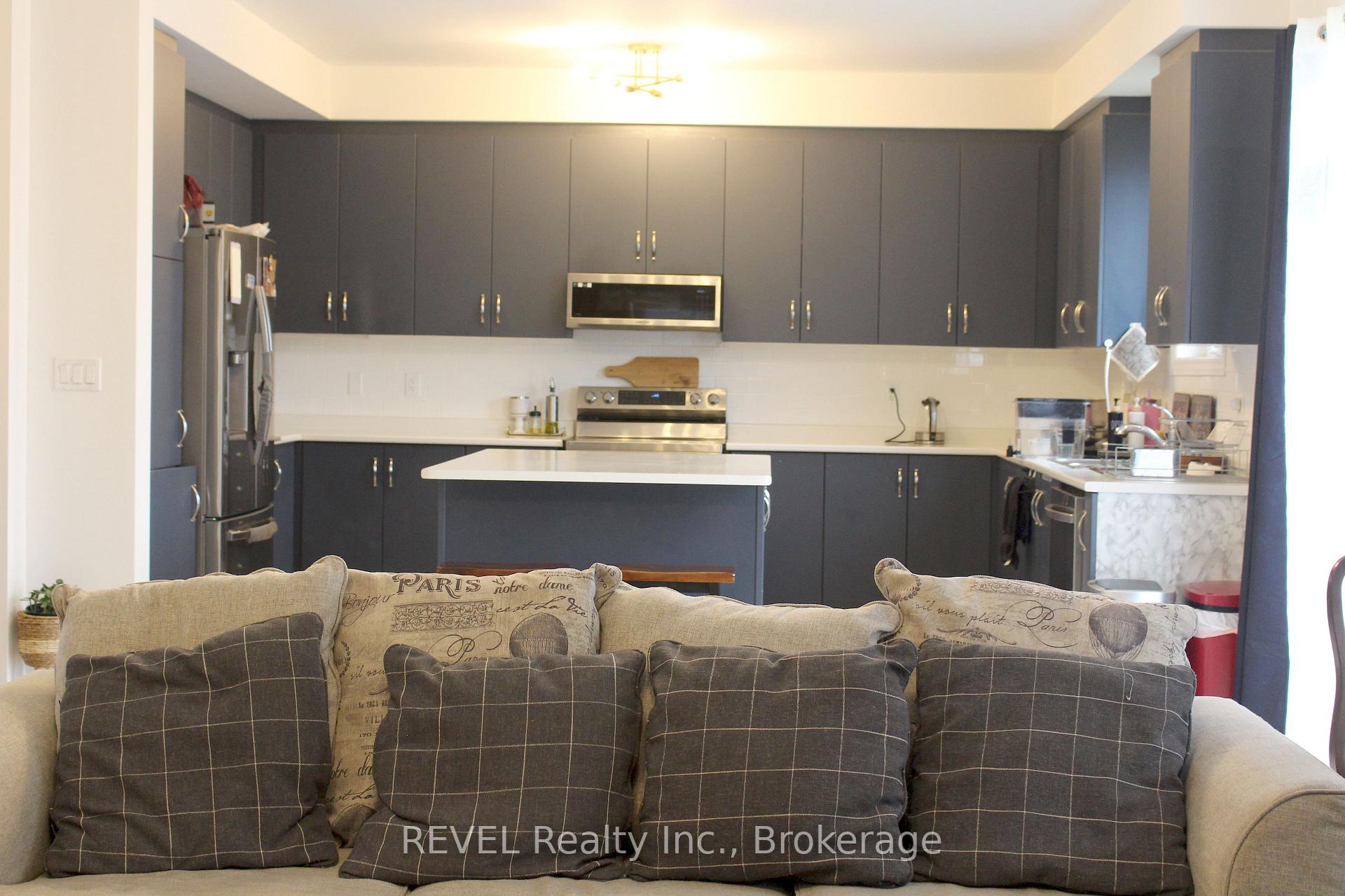 Photo 20 of 58 Oriole Crescent, Port Colborne, Main Street — HOMEH