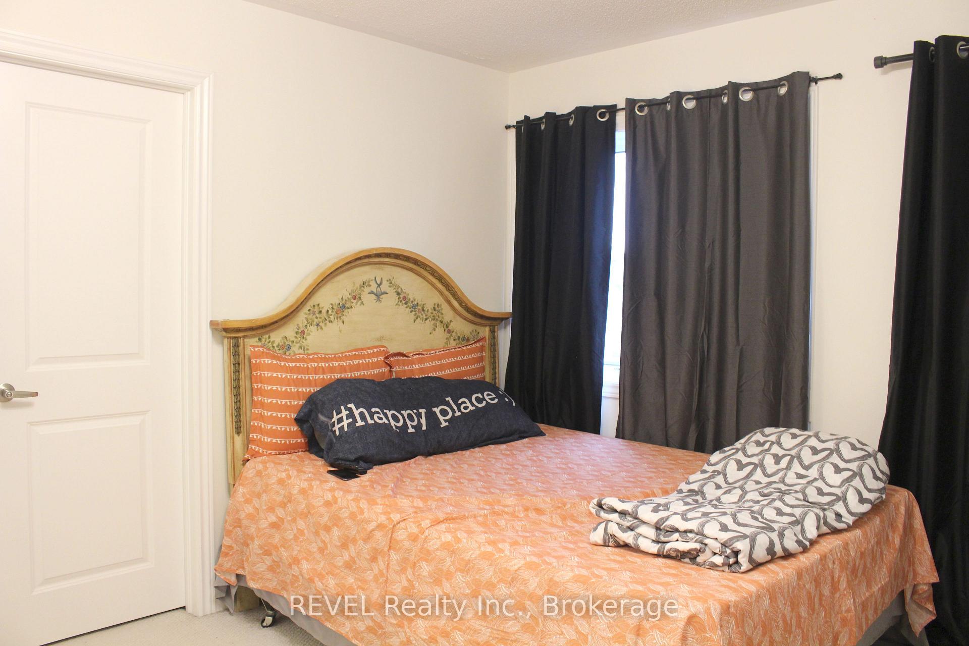 Photo 37 of 58 Oriole Crescent, Port Colborne, Main Street — HOMEH