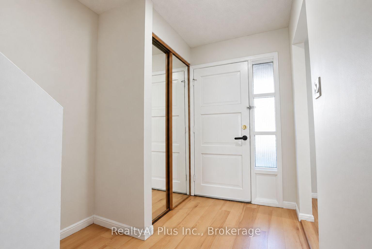 Photo 3 of Unit 9, 100 Burrows Hall Boulevard, Scarborough, Malvern — HOMEH