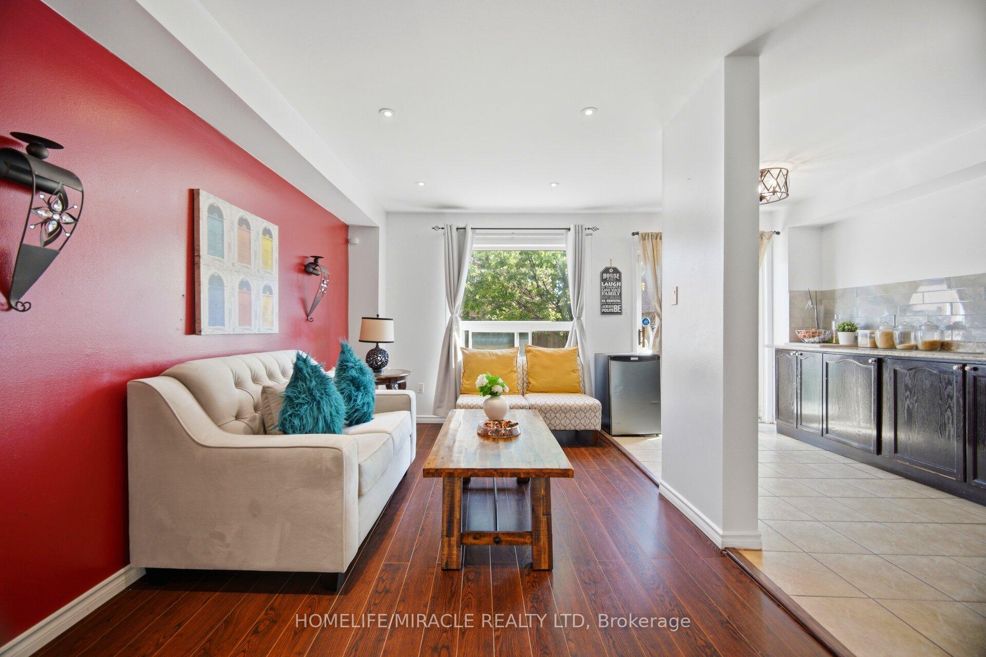 Photo 14 of 45 Ridgefield Court, Brampton, Vales of Castlemore — HOMEH