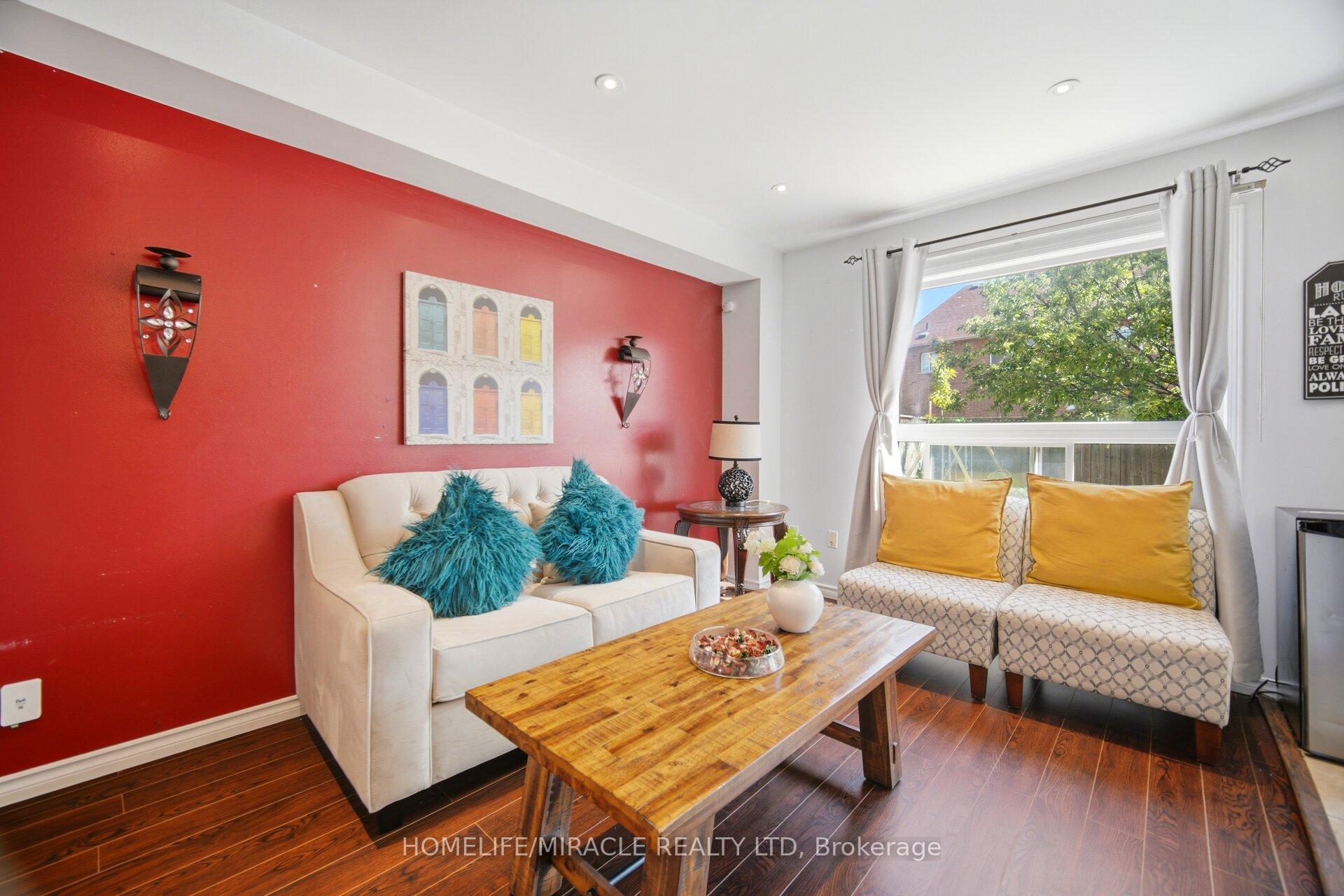 Photo 15 of 45 Ridgefield Court, Brampton, Vales of Castlemore — HOMEH
