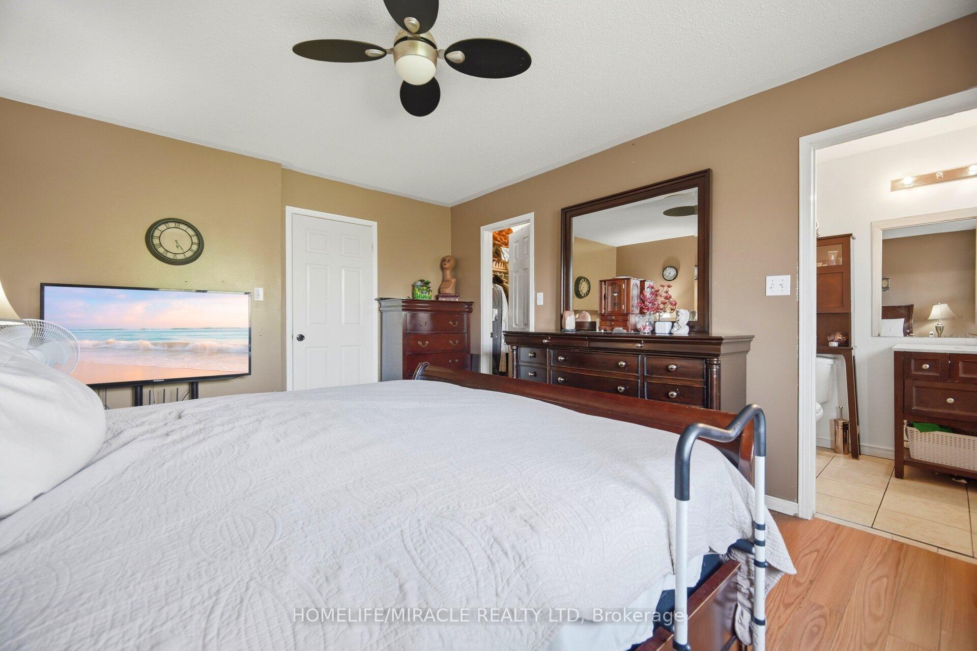 Photo 28 of 45 Ridgefield Court, Brampton, Vales of Castlemore — HOMEH